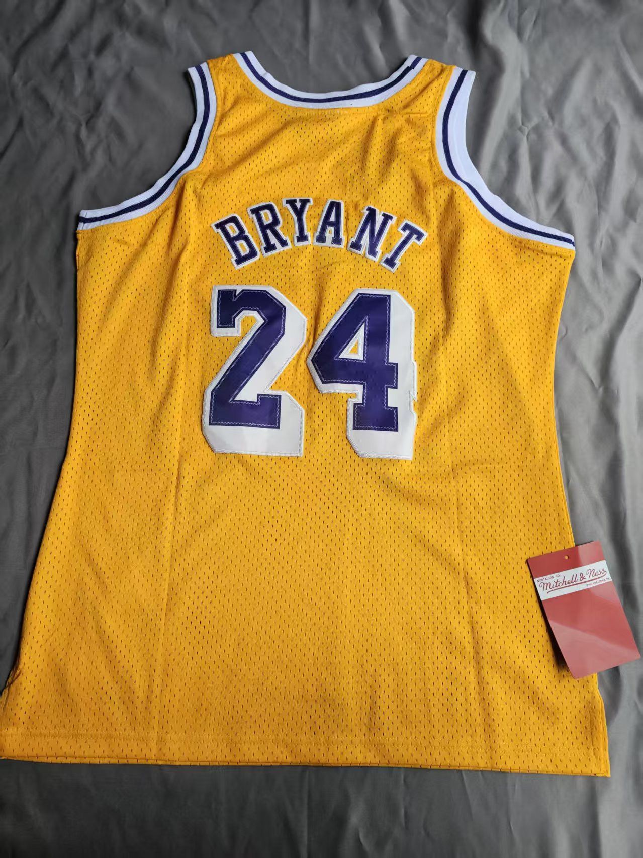 NBA #24 Kobe Bryant Jersey Laker XXL Size US XXL / EU 58 / 5 - 1 Thumbnail