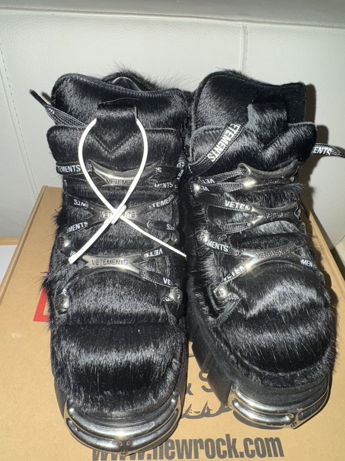 New Rock × Vetements Vetements x New Rock Black Horse Hair Platforms Size US 7 / IT 37 - 2 Thumbnail
