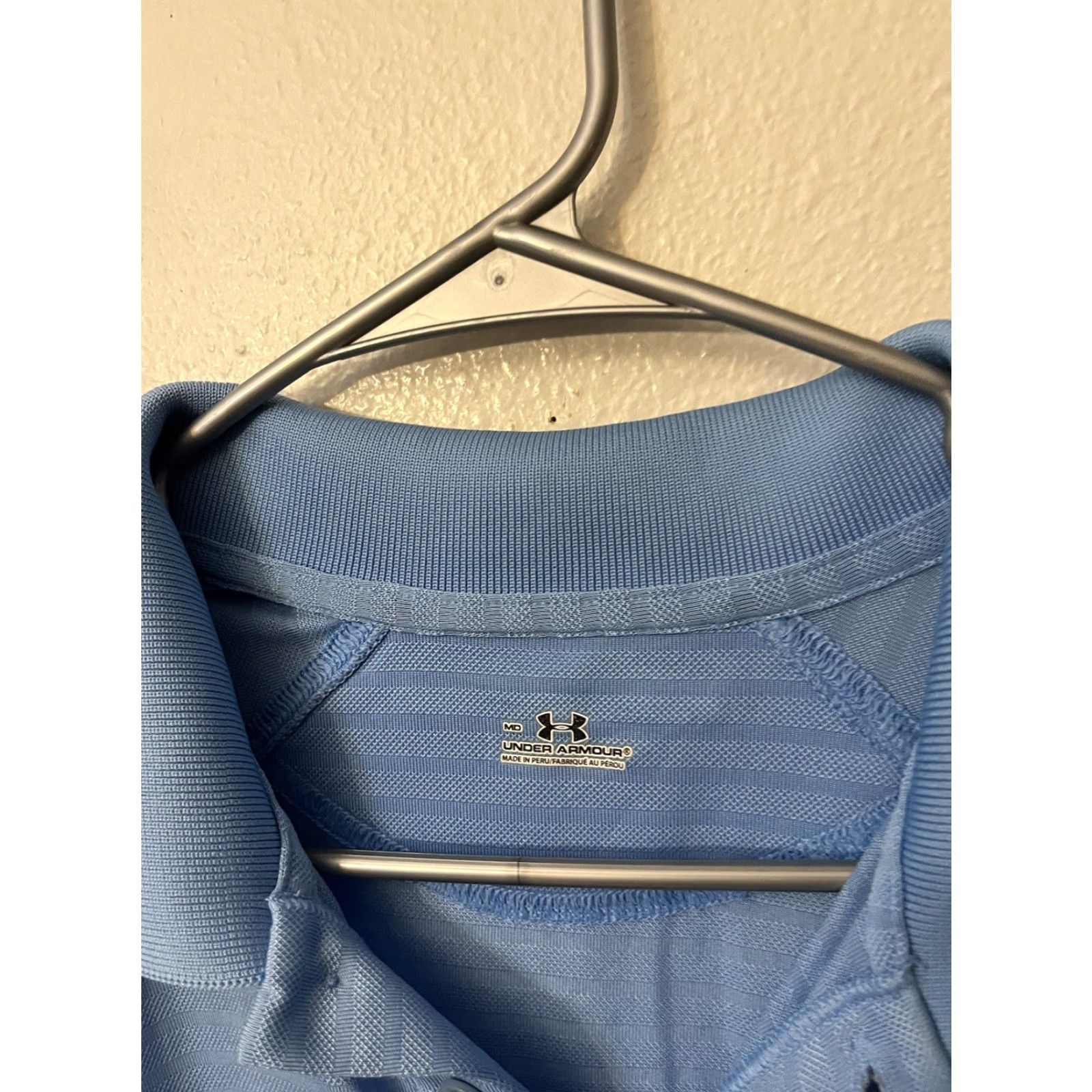 Under Armour VINTAGE Under Armour MENS Blue 3 Button POLO Size M Striped Cincinnati Country Club Pact Polo Mens Blue Striped Cincinnati 90s Size US M / EU 48-50 / 2 - 3 Thumbnail