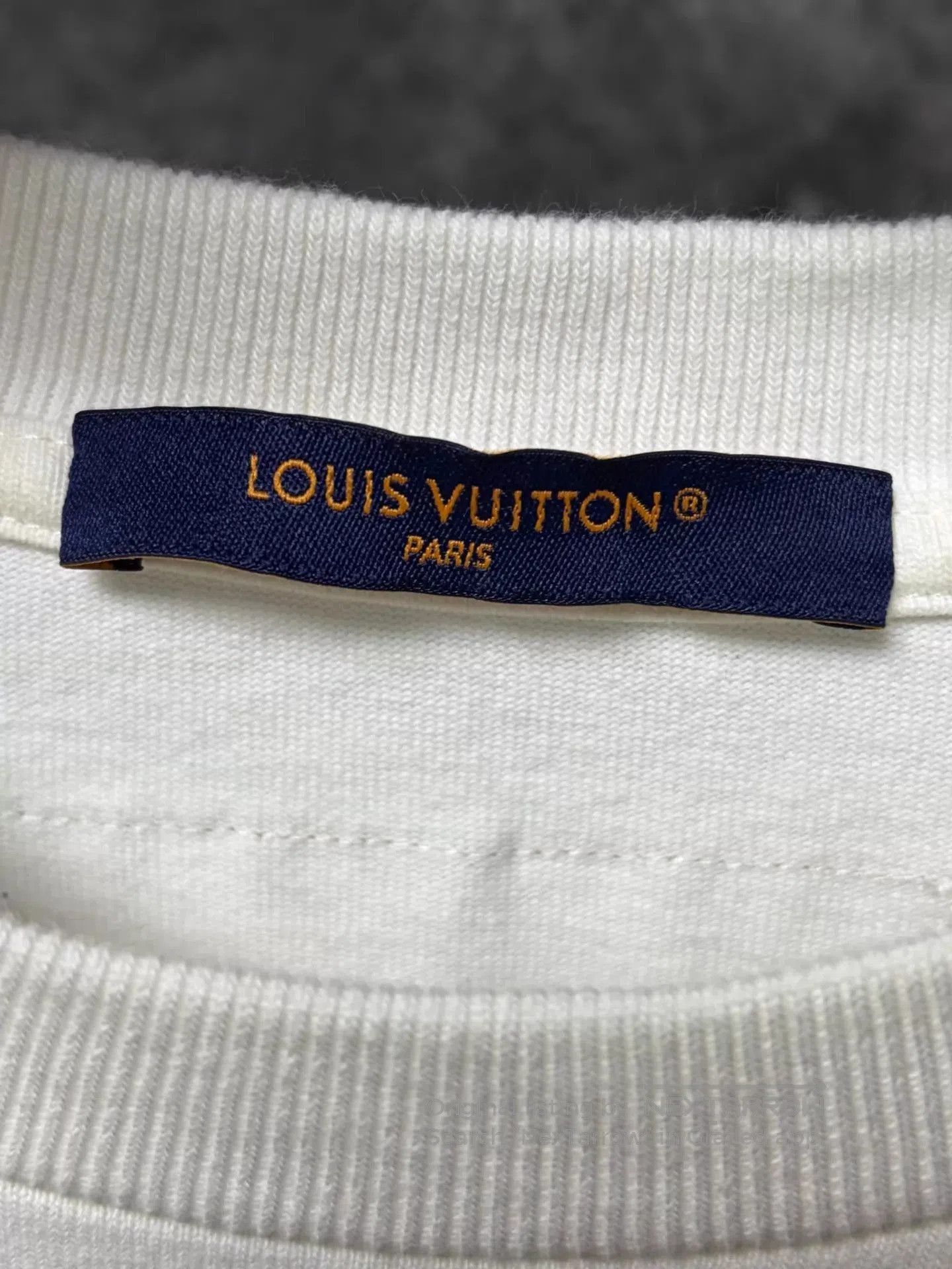 Louis Vuitton White Short-Sleeve Graphic T-Shirt. Size US L / EU 52-54 / 3 - 3 Thumbnail