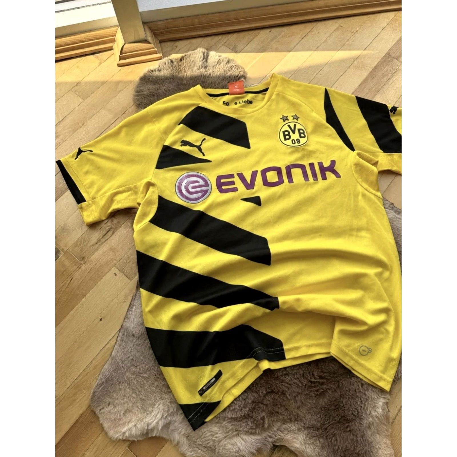 Puma PUMA BVB DORTMUND SOCCER JERSEY 2014-2015 FOOTBALL SHIRT M MEN Yellow Jersey, Aztec, USA, Vintage, 90s, Streetwear, Y2K, Sports Size US M / EU 48-50 / 2 - 3 Thumbnail
