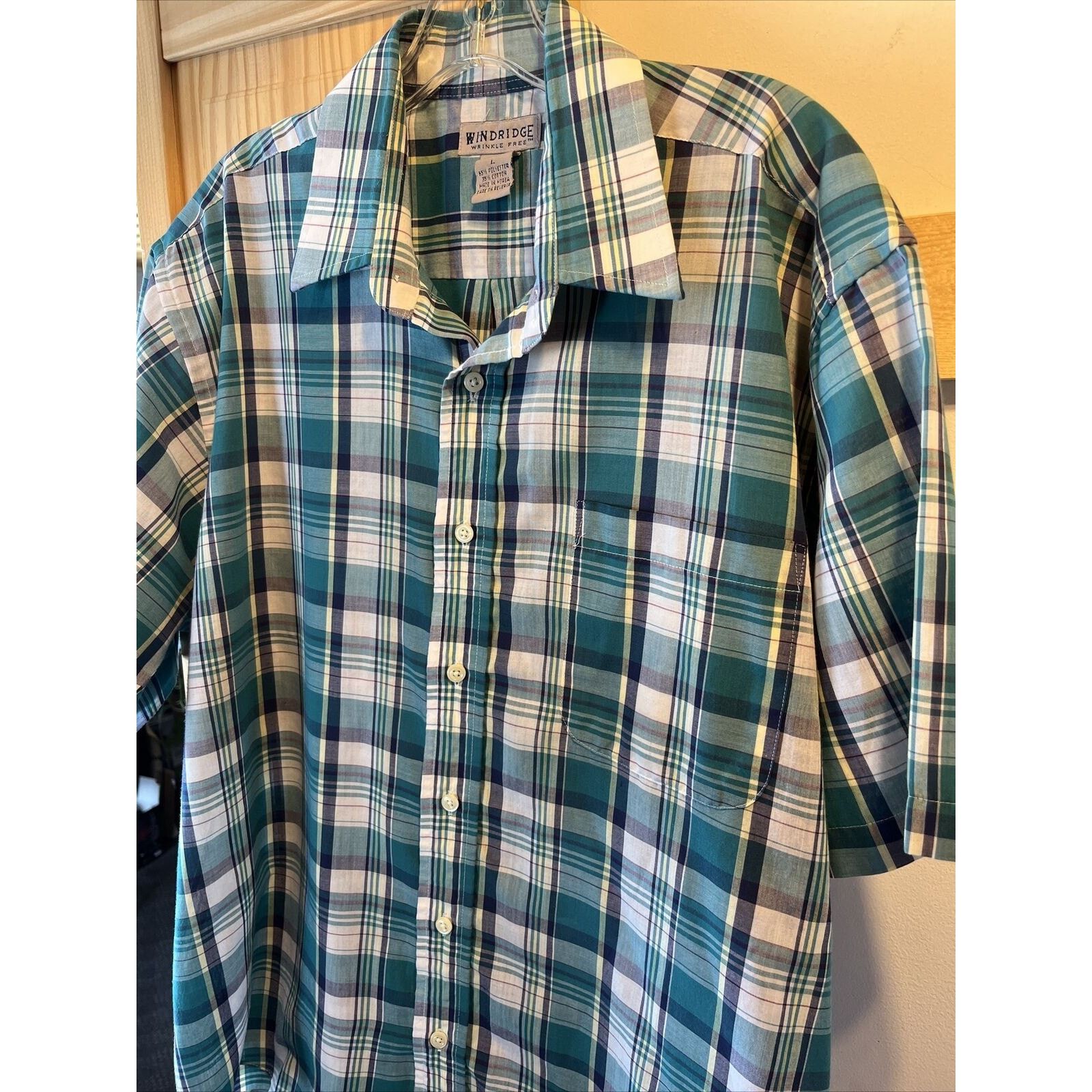 Other Windridge mens L Green plaid SS Button polyester blend shirt Size US L / EU 52-54 / 3 - 5 Thumbnail
