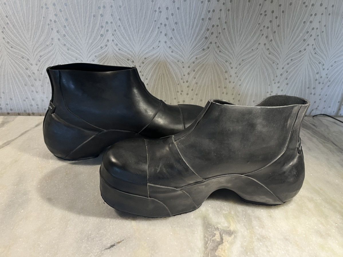 Givenchy Givenchey Show Low boot 9 Rain Rubber Size US 9 / EU 42 - 4 Thumbnail