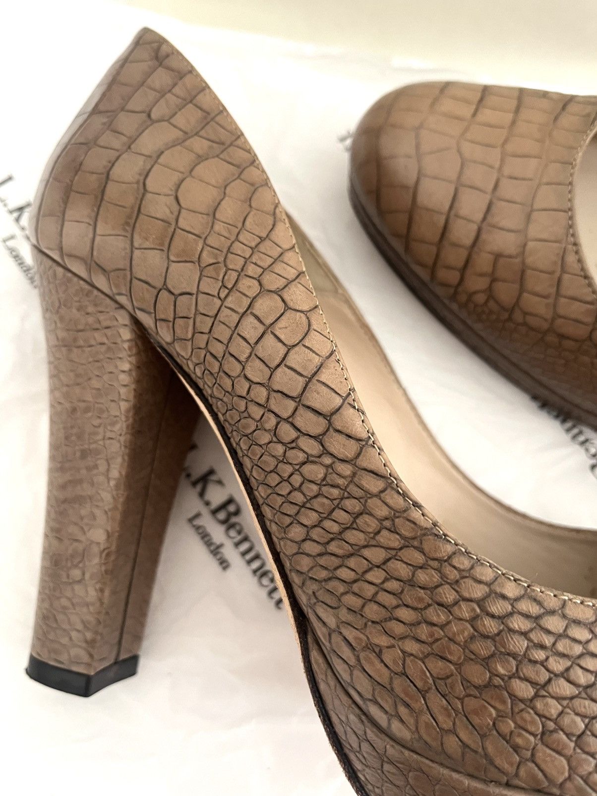 LK Bennett LK Bennett Crocodile Skin Heels Size US 11 / IT 41 - 3 Thumbnail