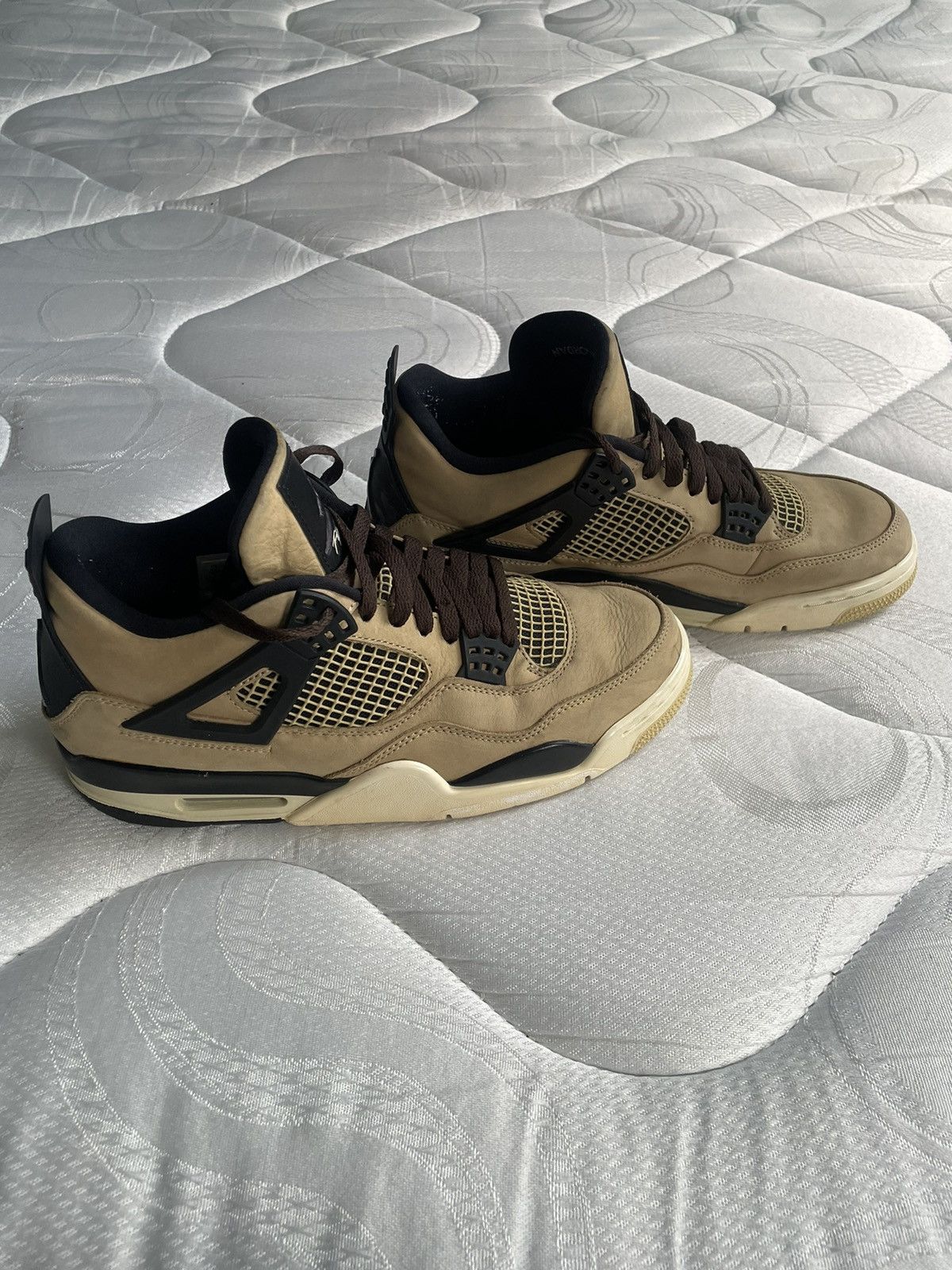 Nike Air Jordan Fossil/Mushroom