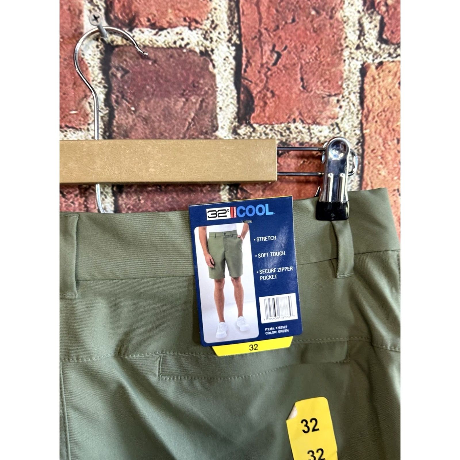 Vintage 32 Degrees Cool Mens Green Chino Shorts Size 32 NWT Stretch Size US 32 / EU 48 - 3 Thumbnail