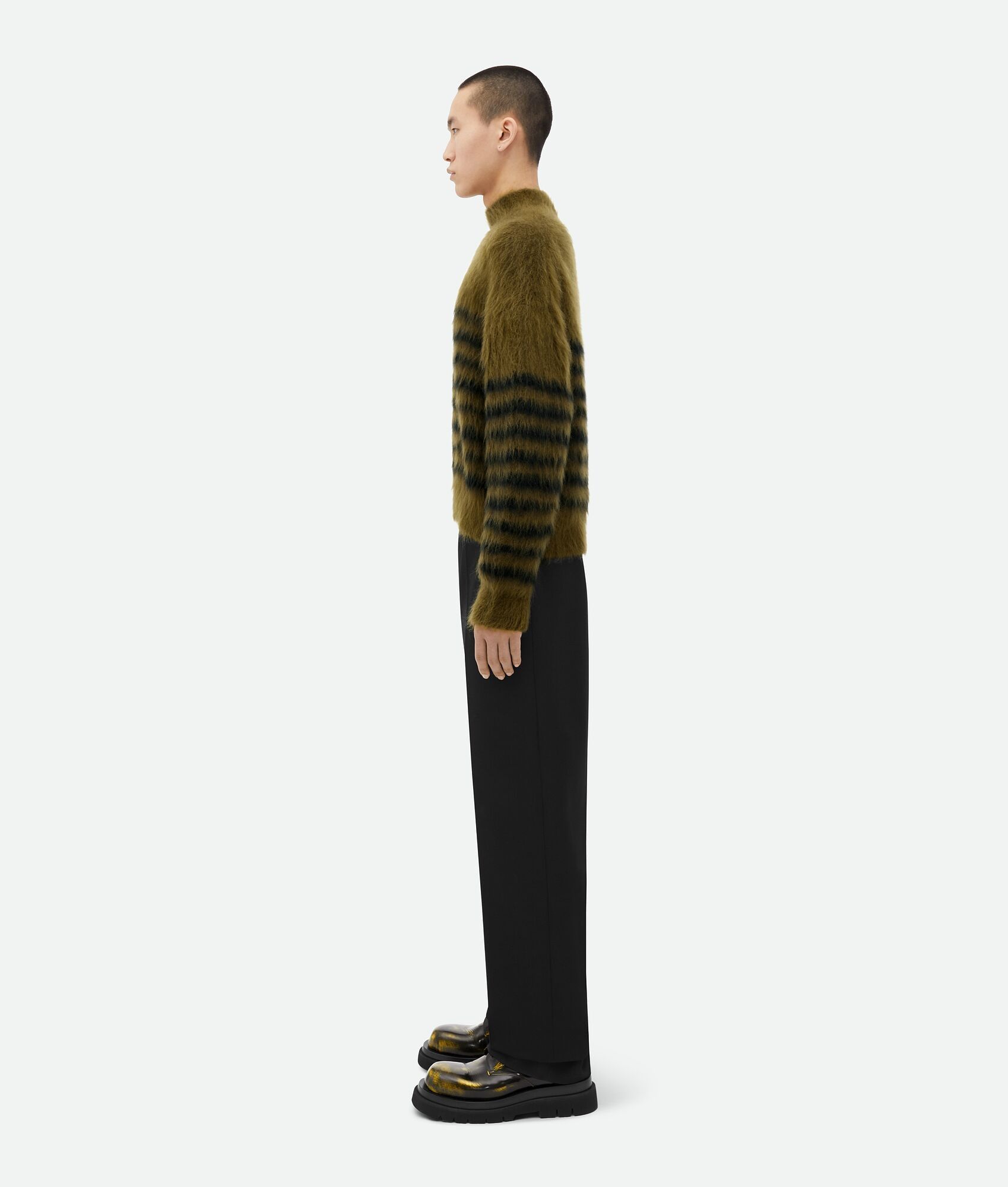 Bottega Veneta o1bcso1str0225 Heavy Marinière Mohair Sweater Olive Green Size US M / EU 48-50 / 2 - 2 Thumbnail