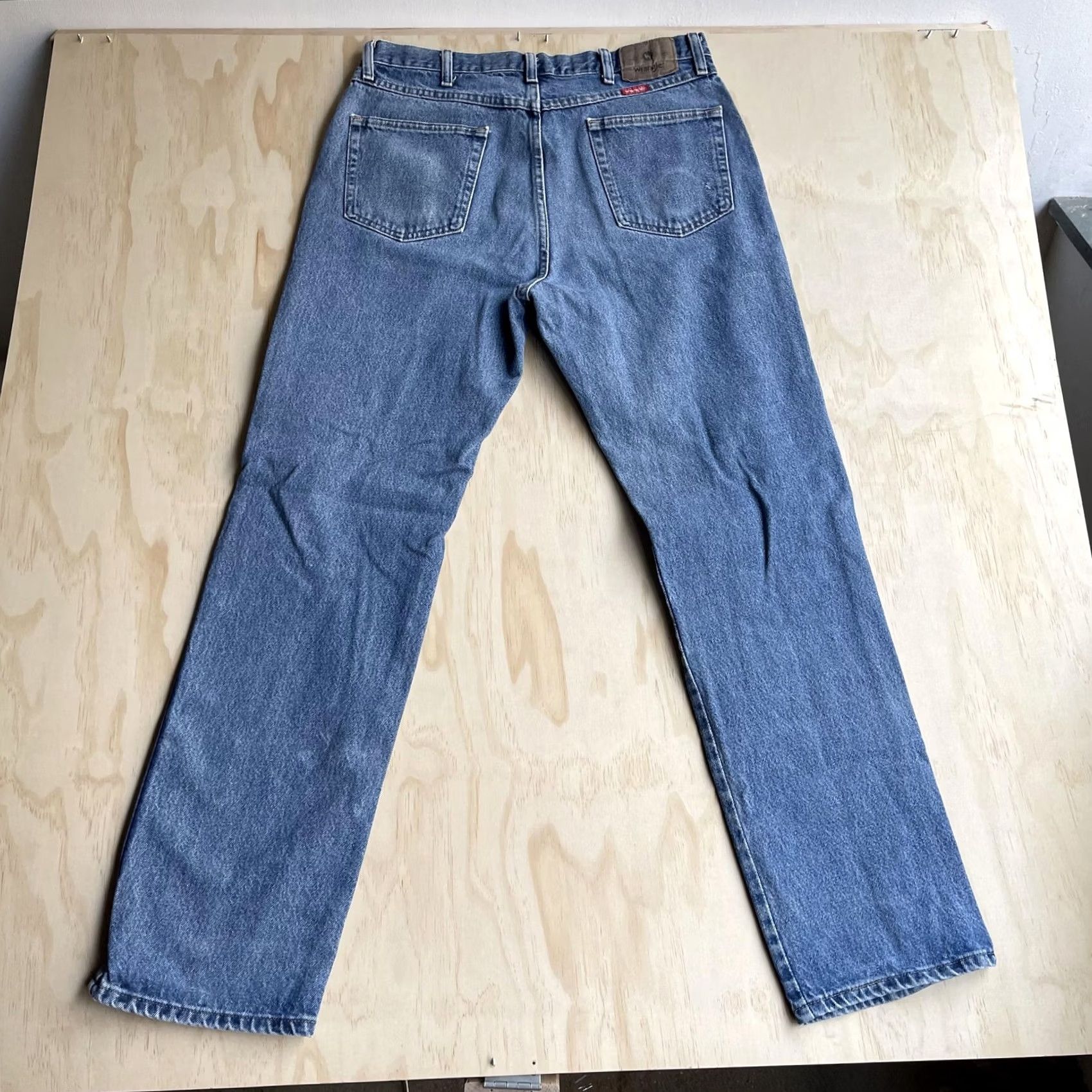 Wrangler Wrangler Jeans Mens 36 Blue Regular Fit 36x33 Wash Denim Straight Leg Casual Size US 36 / EU 52 - 6 Thumbnail