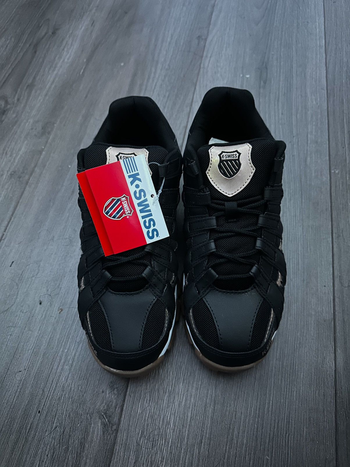 K-Swiss K-Swiss St429 Low Black Gold Men’s Size 9 Size US 9 / EU 42 - 4 Thumbnail