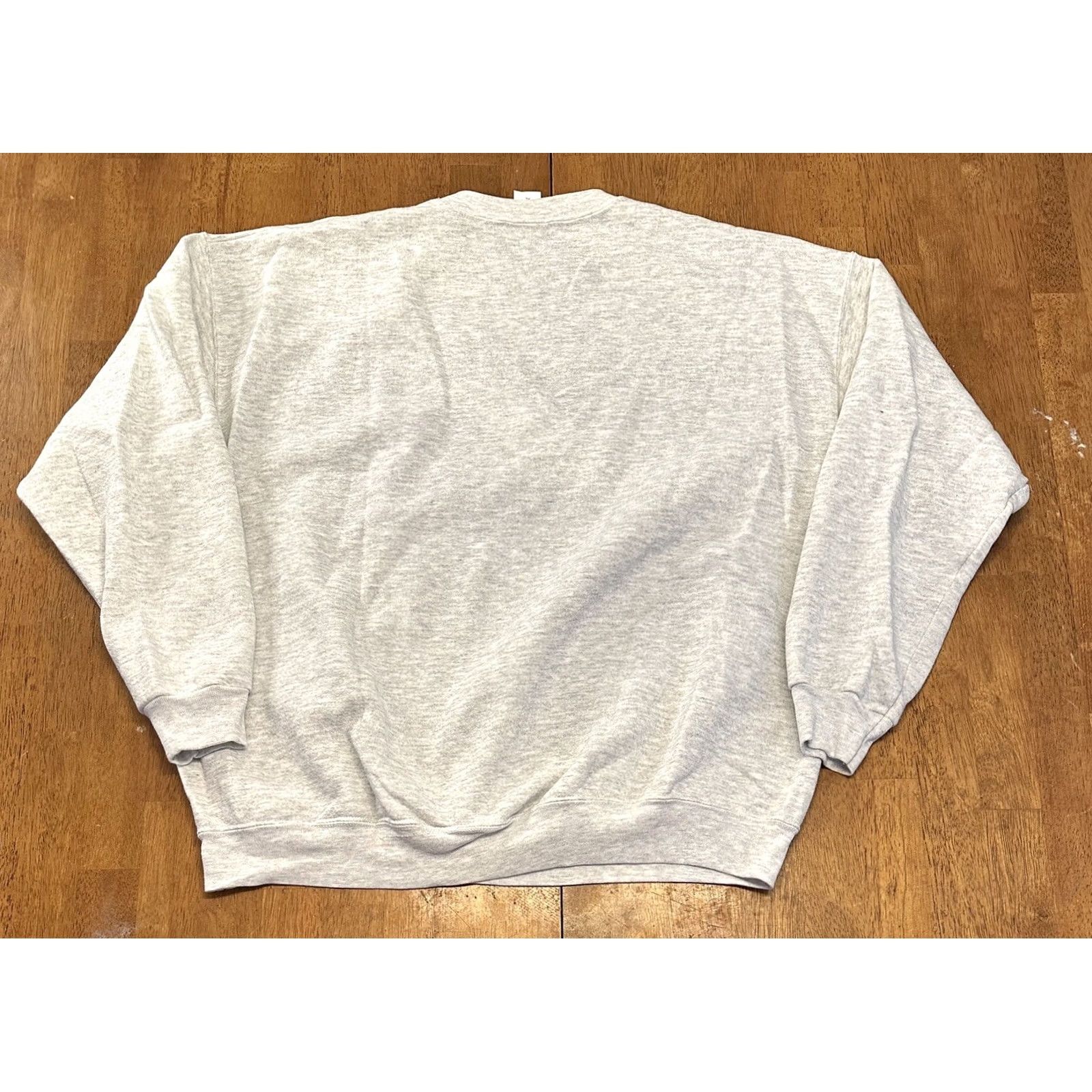Vintage VINTAGE Lee Sport Christmas Sweatshirt Crewneck Large Mens Gray 90s Santa Clause Season’s Greetings Graphic Print Size US L / EU 52-54 / 3 - 4 Thumbnail