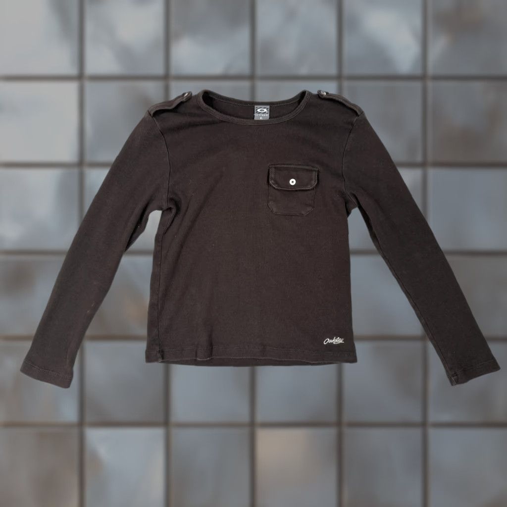Oakley Vintage Oakley Women's Long Sleeve Cotton T-Shirt Large Black Crewneck Retro 90s Sports Size L / US 10 / IT 46 - 1 Thumbnail