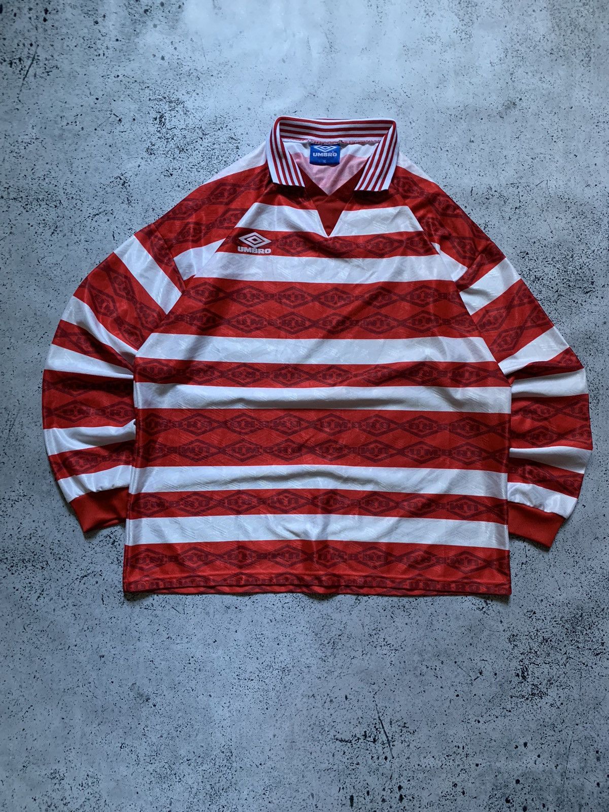 Umbro Vintage Umbro Soccer Jersey Long Sleeve Monogram England Y2K Size US XL / EU 56 / 4 - 1 Thumbnail