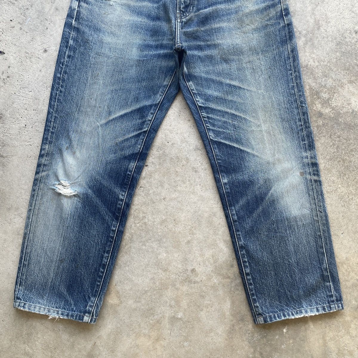 Japanese Brand Vintage Japanese Stonewashed Faded Distressed Jeans Pants Size US 33 - 4 Thumbnail