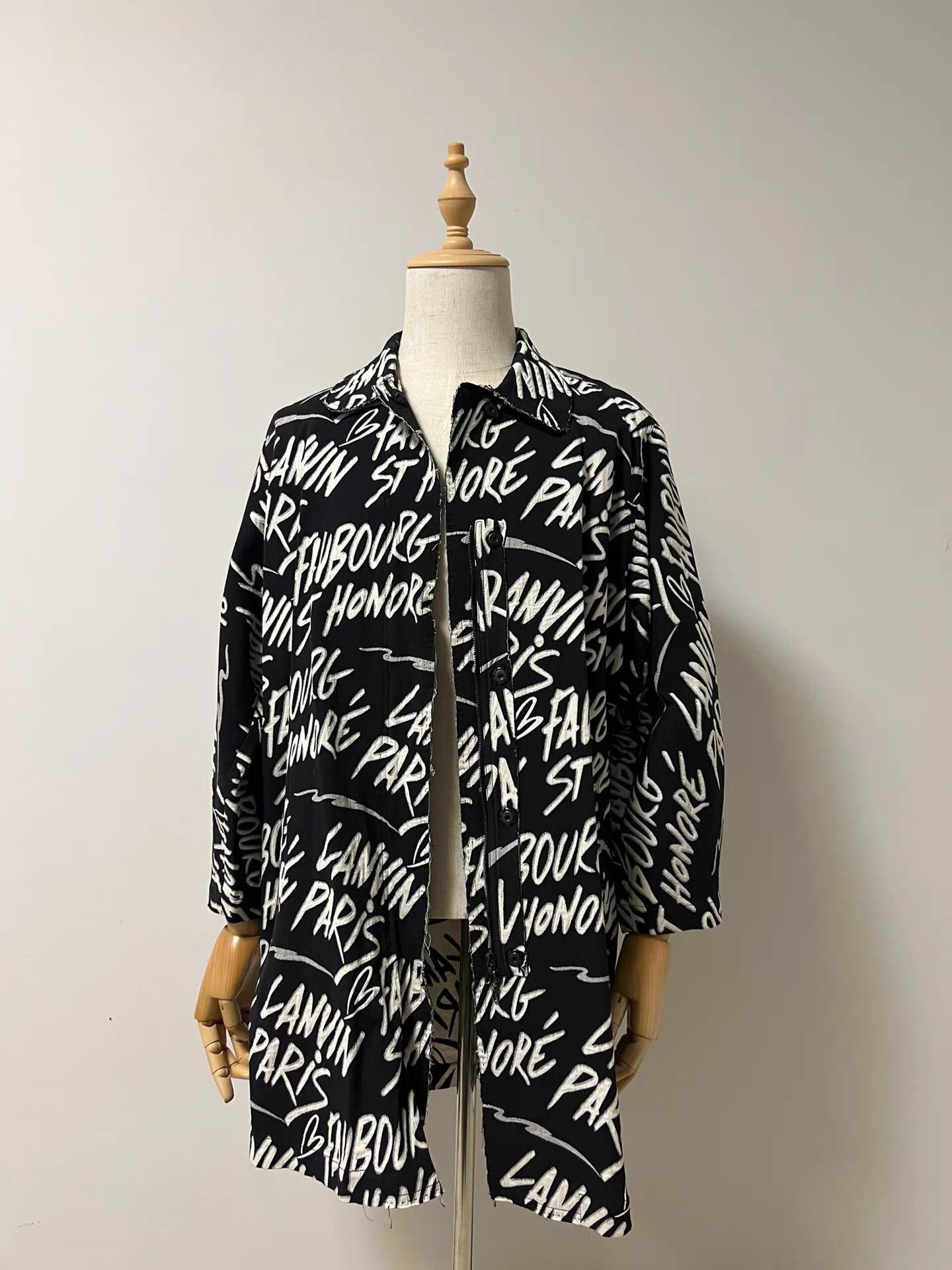 Lanvin Black Text Print Long Sleeve Button-Up Shirt Size US XS / EU 42 / 0 - 1 Thumbnail