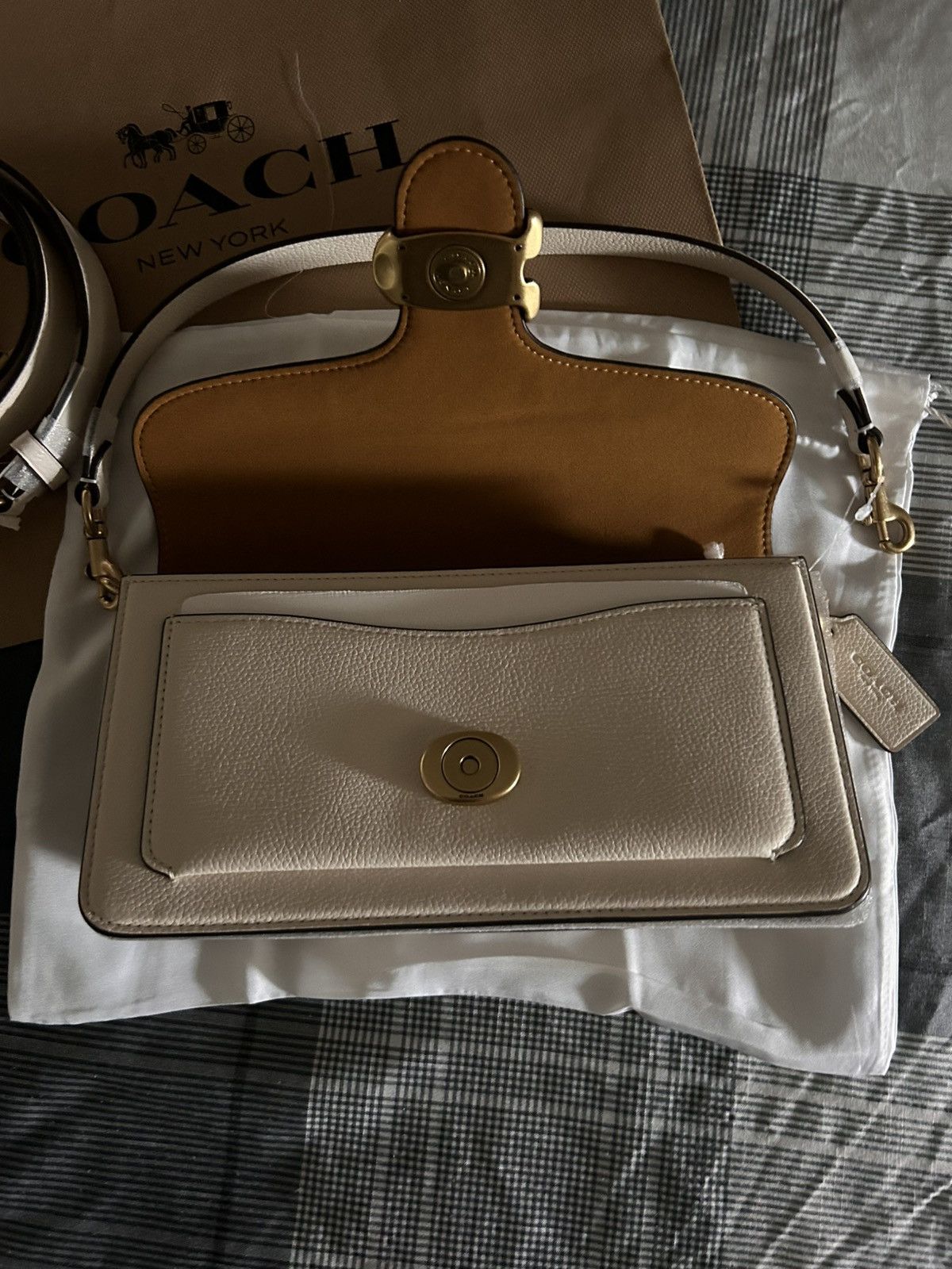 Coach Coach Tabby 26 Shoulder Bag Size ONE SIZE - 4 Thumbnail