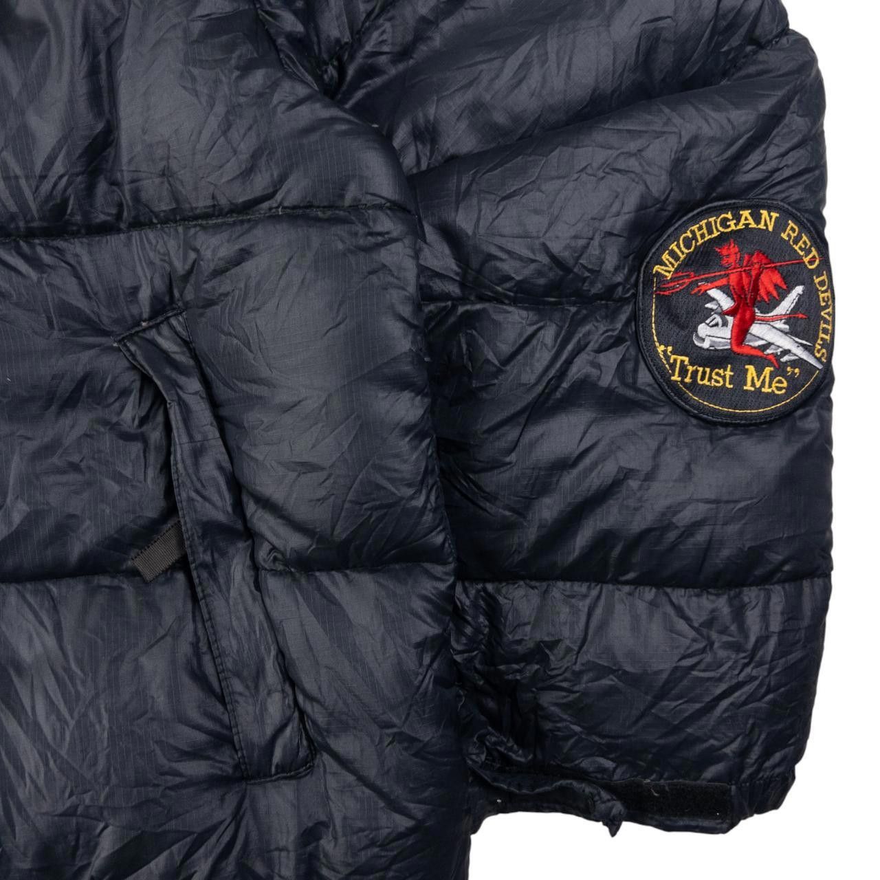 The North Face Vintage The North Face Red Devils Puffer Jacket Size L Size US L / EU 52-54 / 3 - 3 Thumbnail