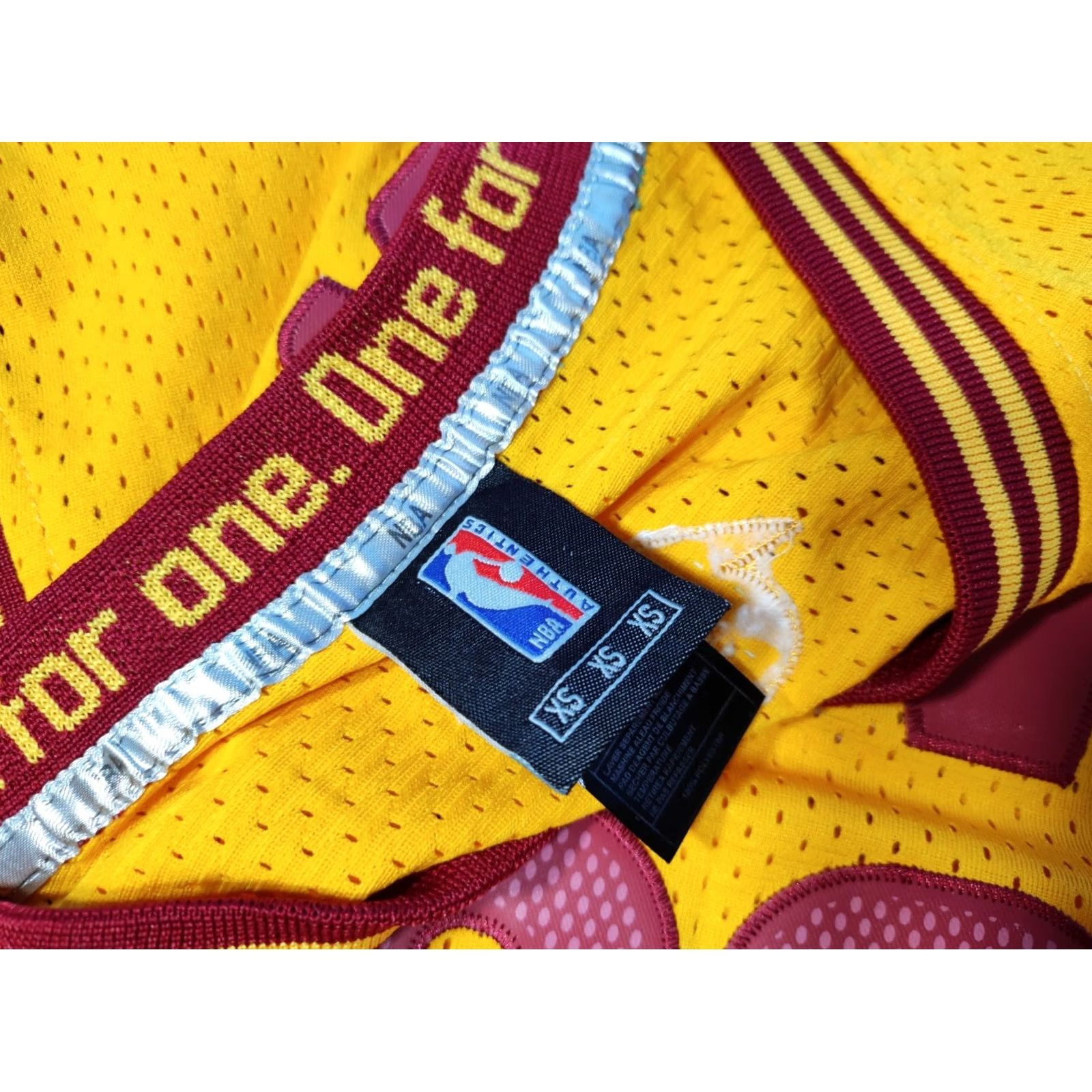 NBA Cleveland Cavaliers Lebron James Jersey #23 NBA Sports Cavs Yellow Tank XS Unisex Adults Sleeveless Jersey Sports/Activewear NCAA Size US XS / EU 42 / 0 - 5 Thumbnail