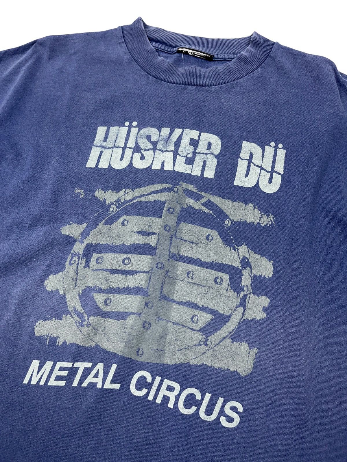 Band Tees Vintage 90s Husker Du Metal Circus Band T-shirt Black Flag Size US XL / EU 56 / 4 - 3 Thumbnail