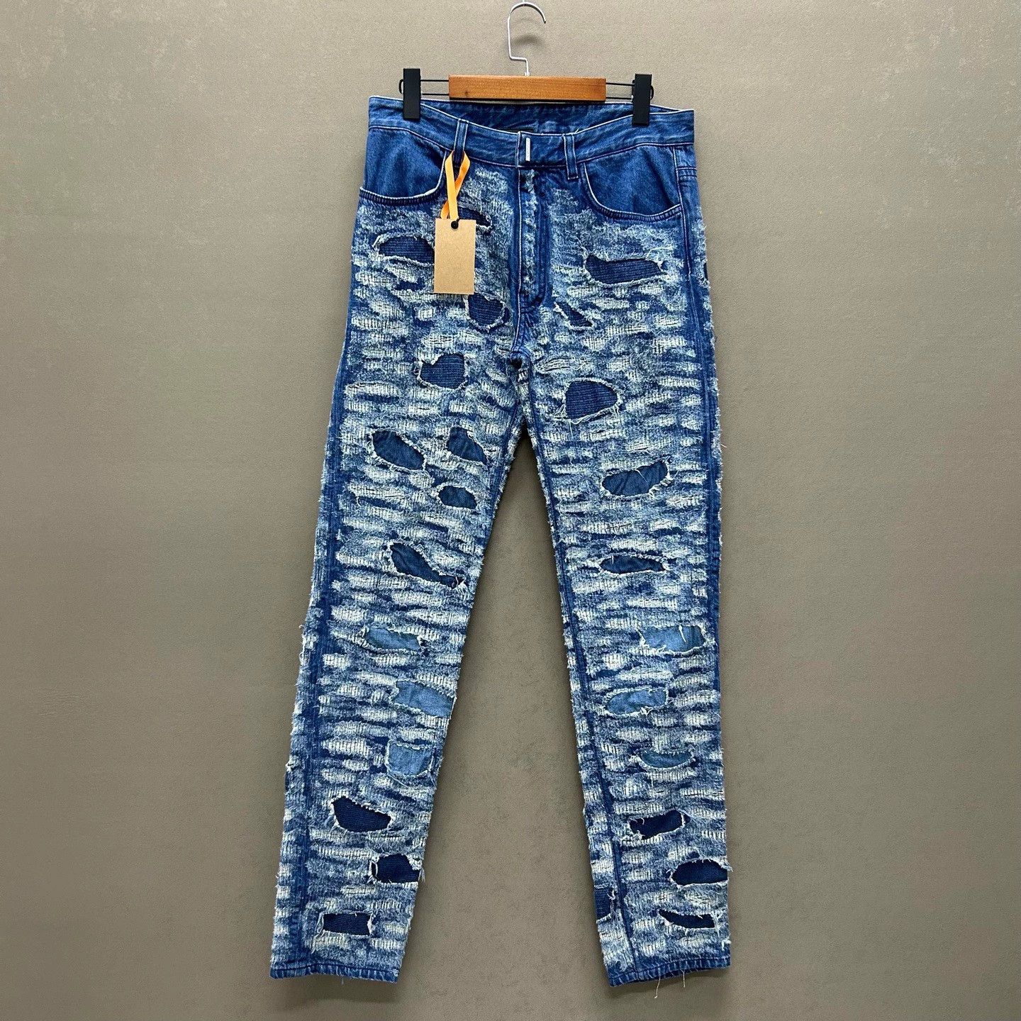 Givenchy Givenchy Distressed Blue Denim Jeans Size 31 Size US 31 - 1 Thumbnail