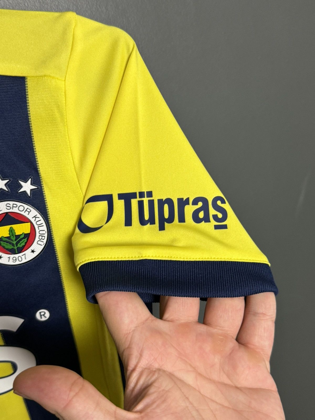 Adidas KIDS New Fenerbahce 20/21 Home Football Jersey T-Shirt Size US XS / EU 42 / 0 - 6 Thumbnail