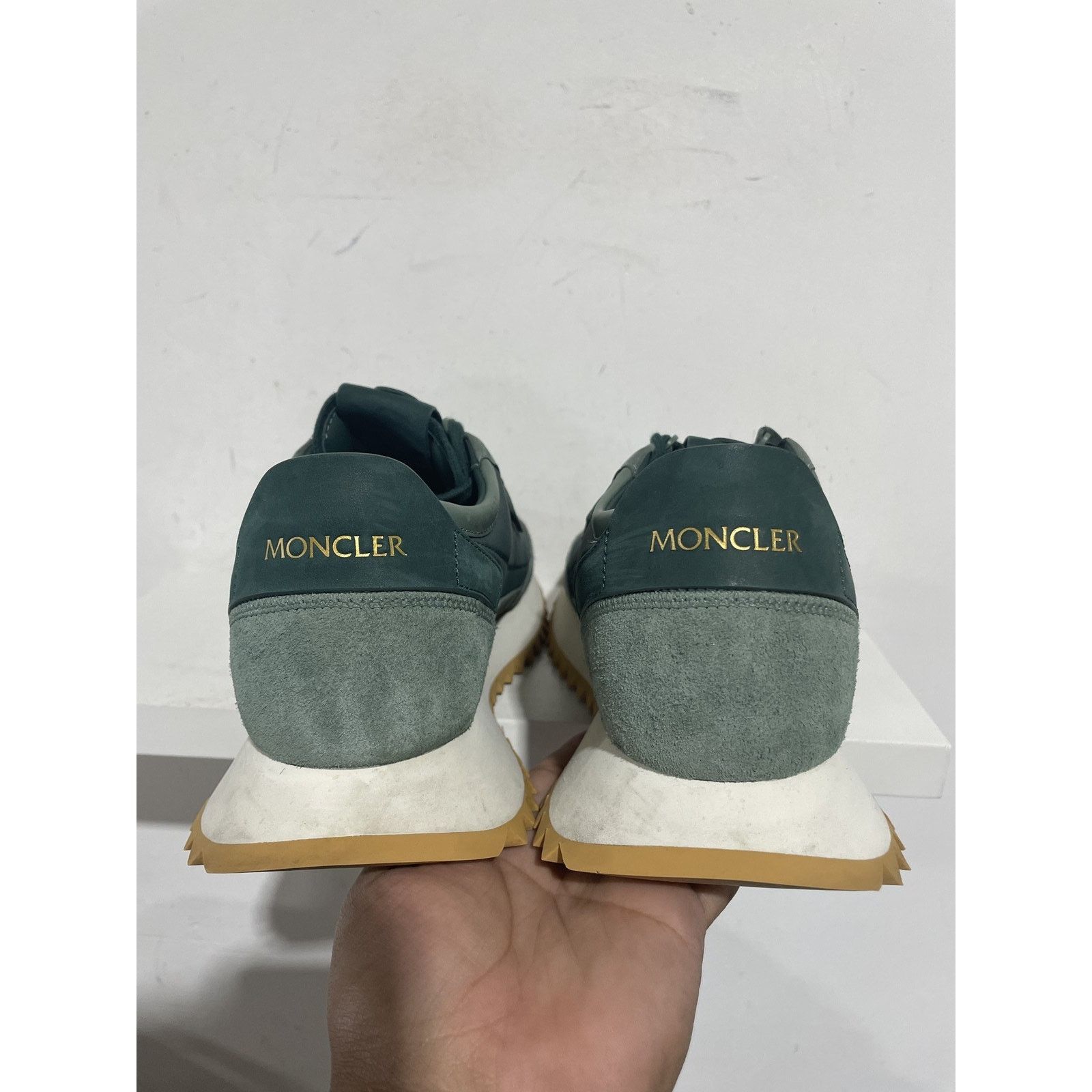 Moncler MONCLER PACEY 2 GREEN SNEAKER SIZE 41 (US 8) PREOWNED Size US 8 / EU 41 - 3 Thumbnail