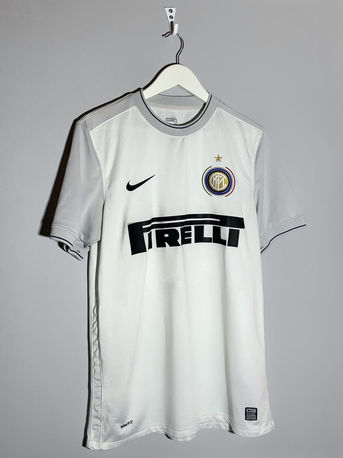 Nike Inter Milan Nike 2009/10 Goalkeeper Y2k Football Shirt Size US M / EU 48-50 / 2 - 2 Thumbnail