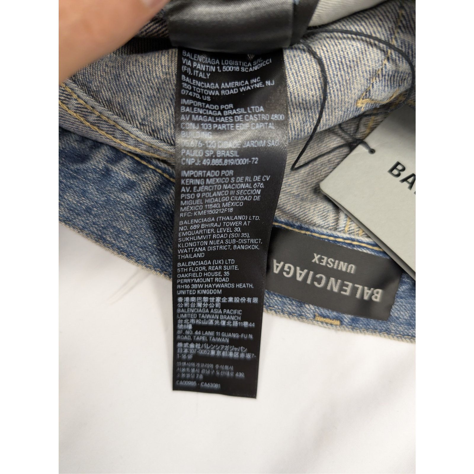 Balenciaga o1rshd1 Unisex Organic Selvedge Denim Flared Pants in Blue Size US 30 / EU 46 - 20 Thumbnail