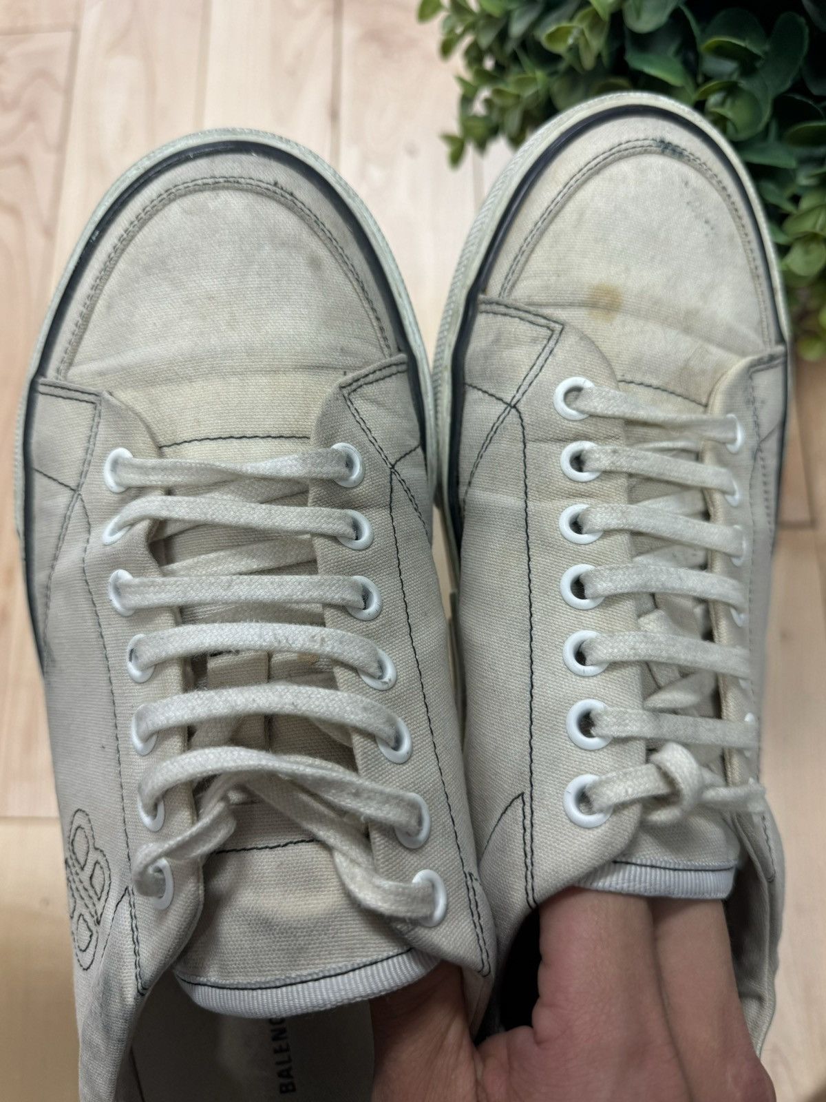 Balenciaga Balenciaga Pre-Distressed Tennis Shoes Size US 7 / EU 40 - 4 Thumbnail