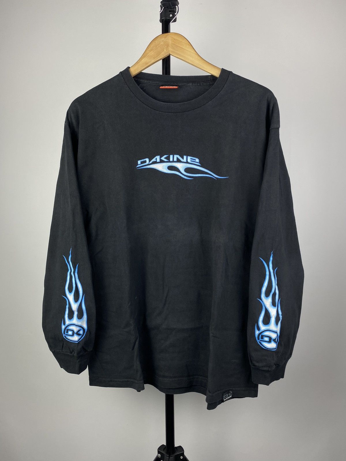 Dakine × Vintage 90s🔥Dakine Opium Gothic Blue Flame Sleeve Fire Tee Rare Size US L / EU 52-54 / 3 - 2 Thumbnail