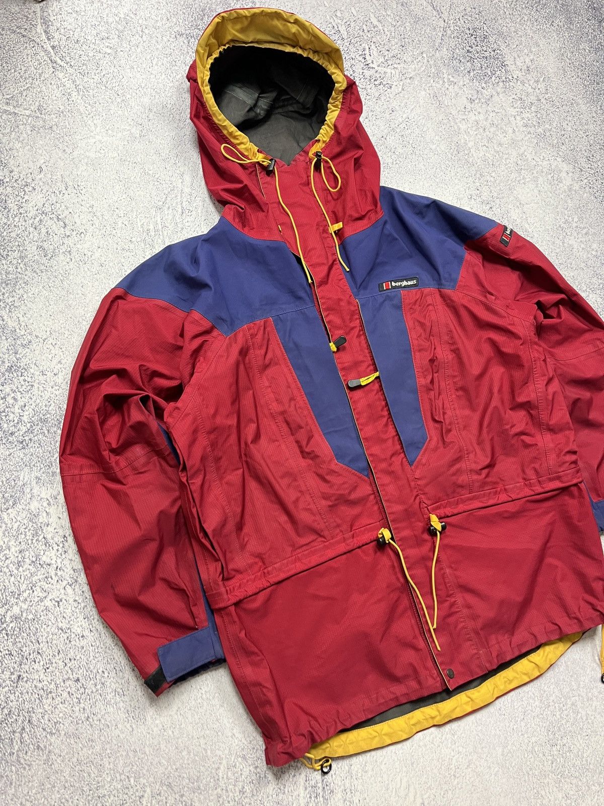 Vintage 90s Berghaus Trango Extreme Gore Tex Jacket Merapeak