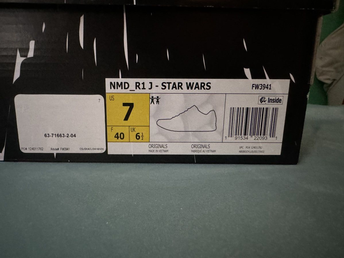 Adidas Adidas NMD R1 Star Wars Yoda 2019 Size US 7 / EU 40 - 6 Thumbnail