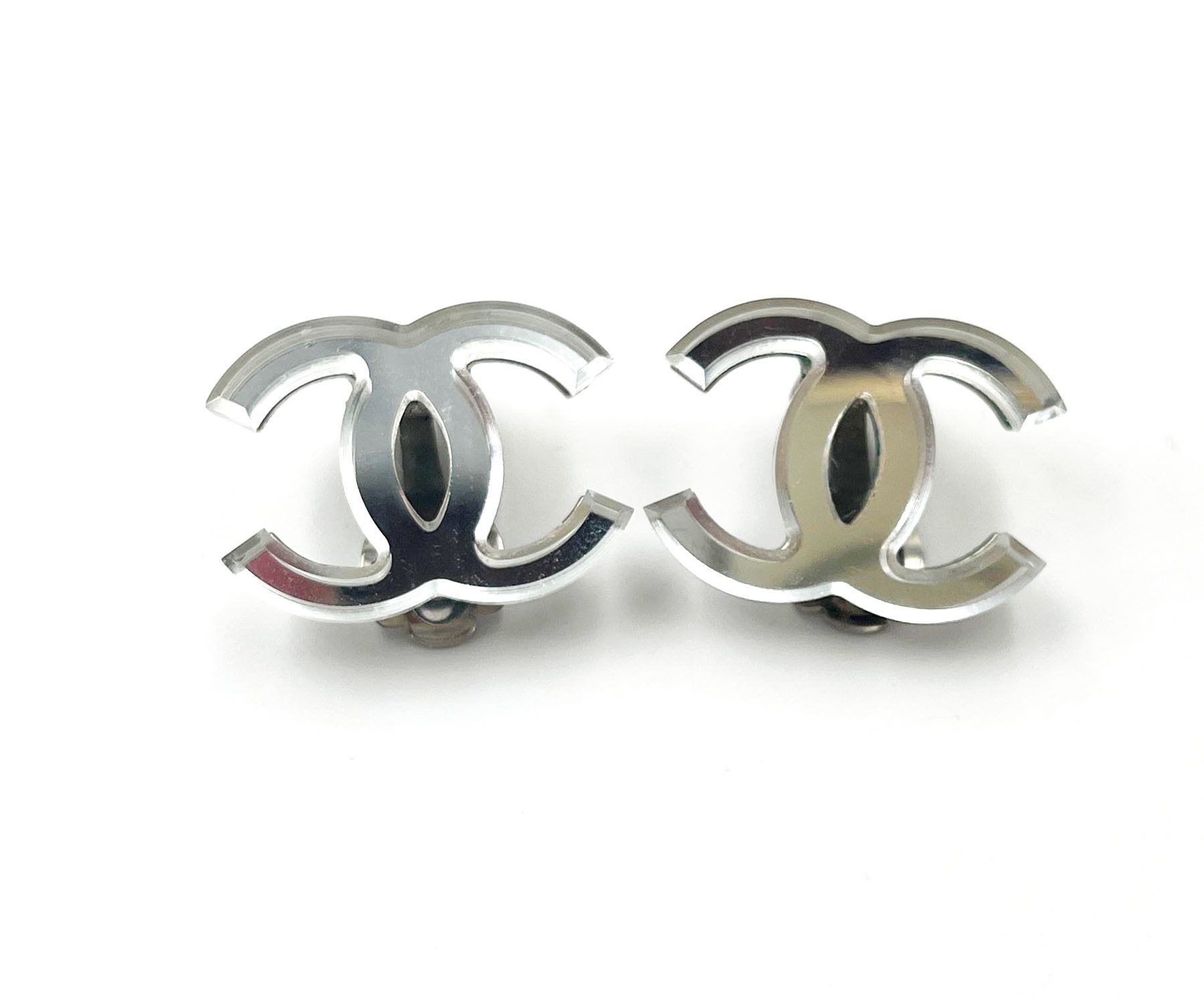Chanel Chanel Silver CC Mirror Large Clip on Earrings Size ONE SIZE - 1 Thumbnail