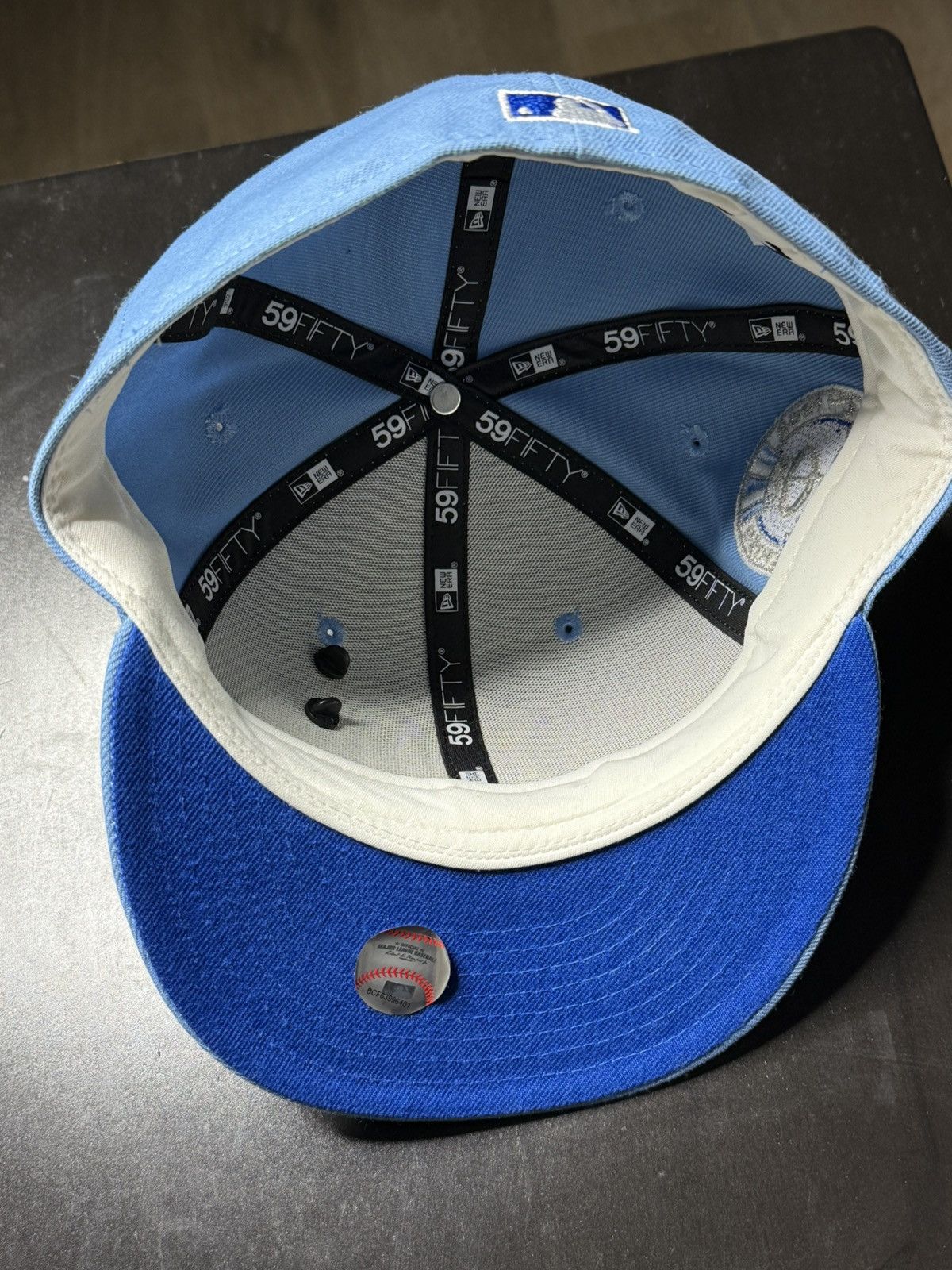 Hat Club New Era x Hat Club Sky blue Yankees fitted Size 46 - 6 Thumbnail