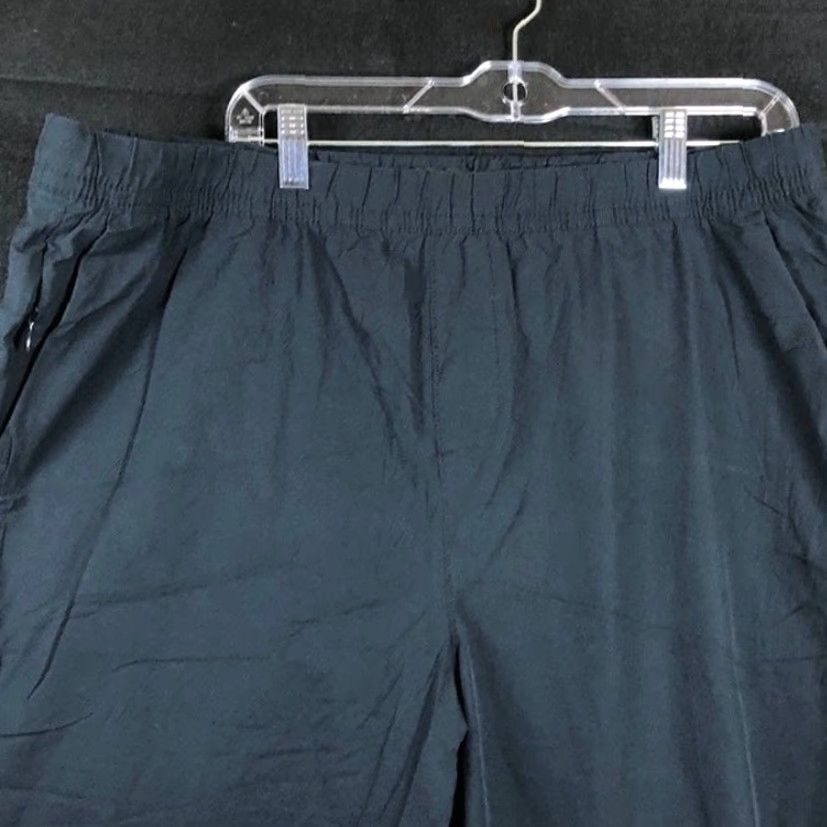 Banana Republic VINTAGE Banana Republic Mens Pants Black Motion Tech Tapered Ankle Jogger XL Size US 38 / EU 54 - 2 Thumbnail
