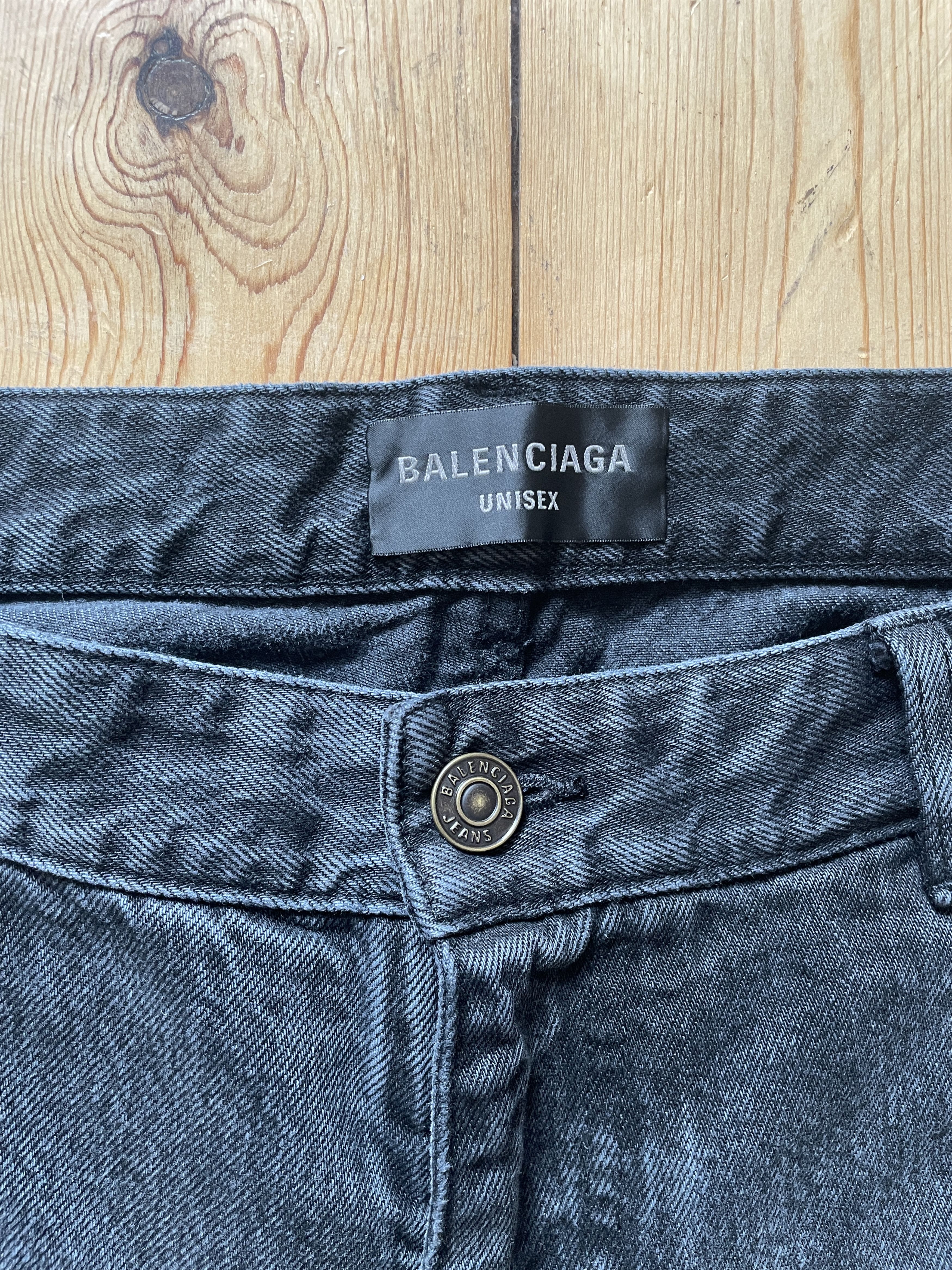 Balenciaga Balenciaga - Dark Wash Loose-Fit Jeans L Size US 36 / EU 52 - 4 Thumbnail