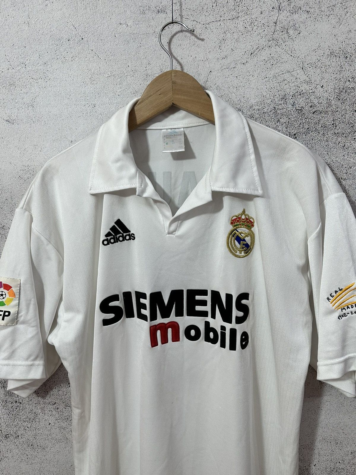 Adidas Real Madrid Home Jersey 2002/2002 Adidas #7 Raul Size US XL / EU 56 / 4 - 5 Thumbnail