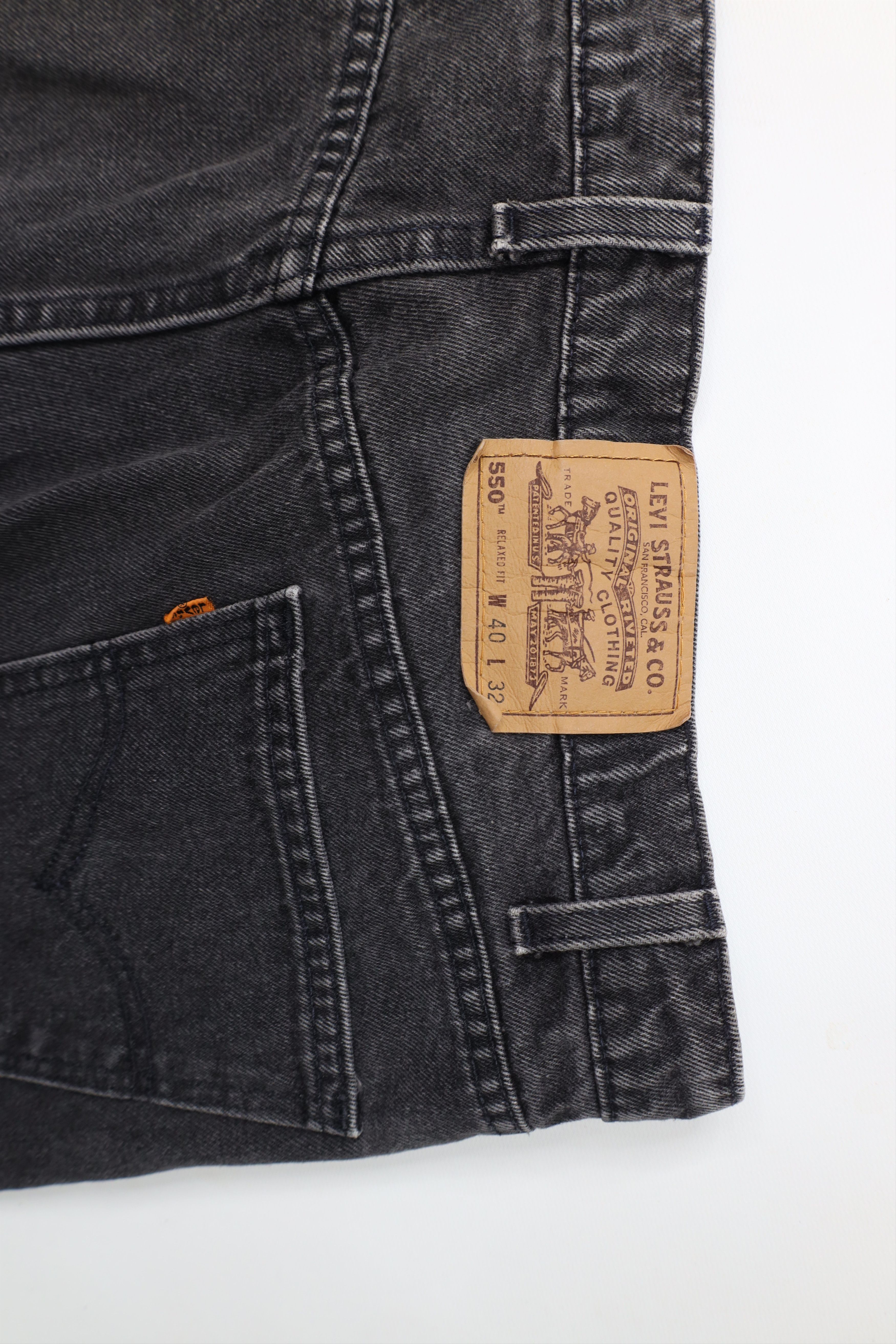 Levi's Vintage 90s Levis 550 Orange Tab Denim Jeans Black Cotton Size US 40 / EU 56 - 12 Thumbnail