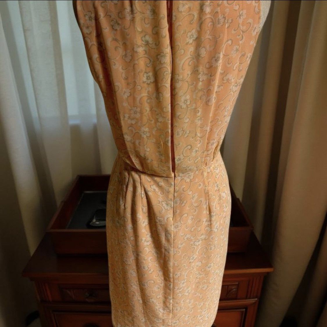 Forever 21 × Vintage Elegant Peach Floral Sleeveless Midi Dress Size XS / US 0-2 / IT 36-38 - 2 Thumbnail