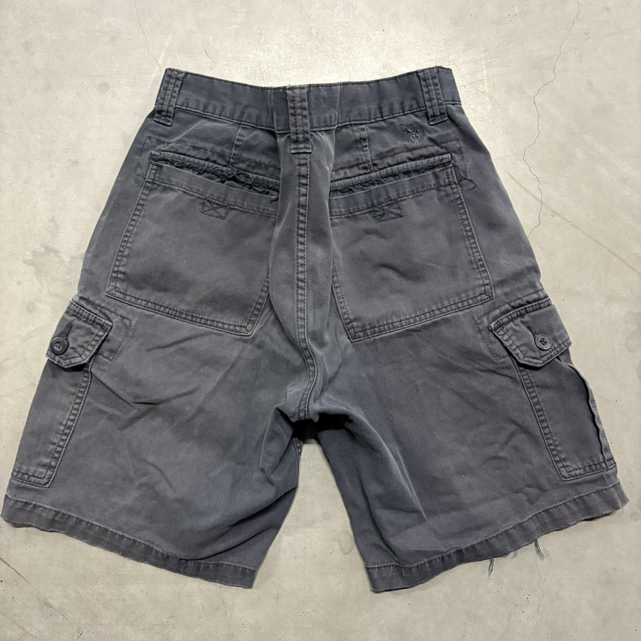 U.S. Polo Assn. Crazy Vintage Y2K/2000s Grey US Polo Assn Cargo Shorts! Size US 32 / EU 48 - 2 Thumbnail