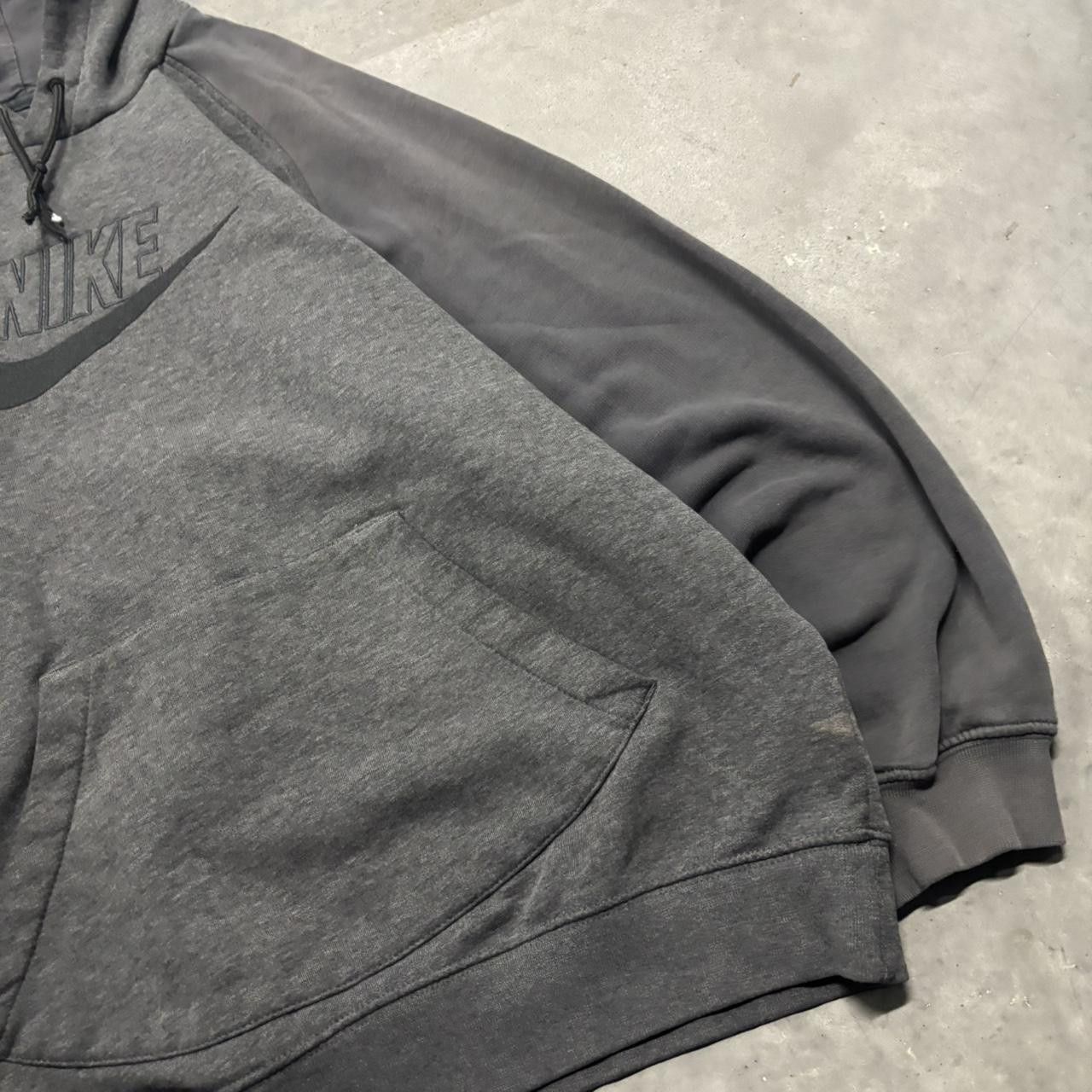 Nike × Vintage Crazy Vintage Y2K/2000s Grey Nike Swoosh Embroidered Streetwear Essential Hoodie! Size US L / EU 52-54 / 3 - 4 Thumbnail