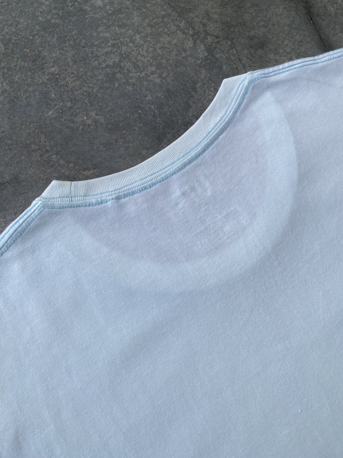 Kaws Uniqlo Kaws Distressed Tees Size US XL / EU 56 / 4 - 12 Thumbnail