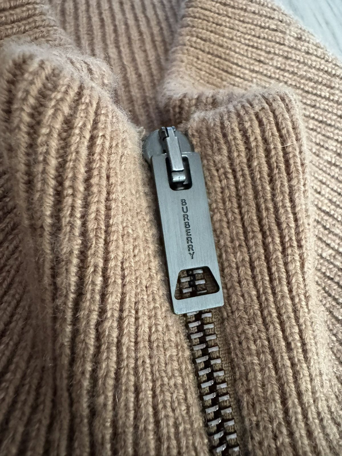 Burberry BURBERRY cashmere jumper SEE PHOTOS FOR REAL TAPE MEASUREMEN Size US S / EU 44-46 / 1 - 7 Thumbnail
