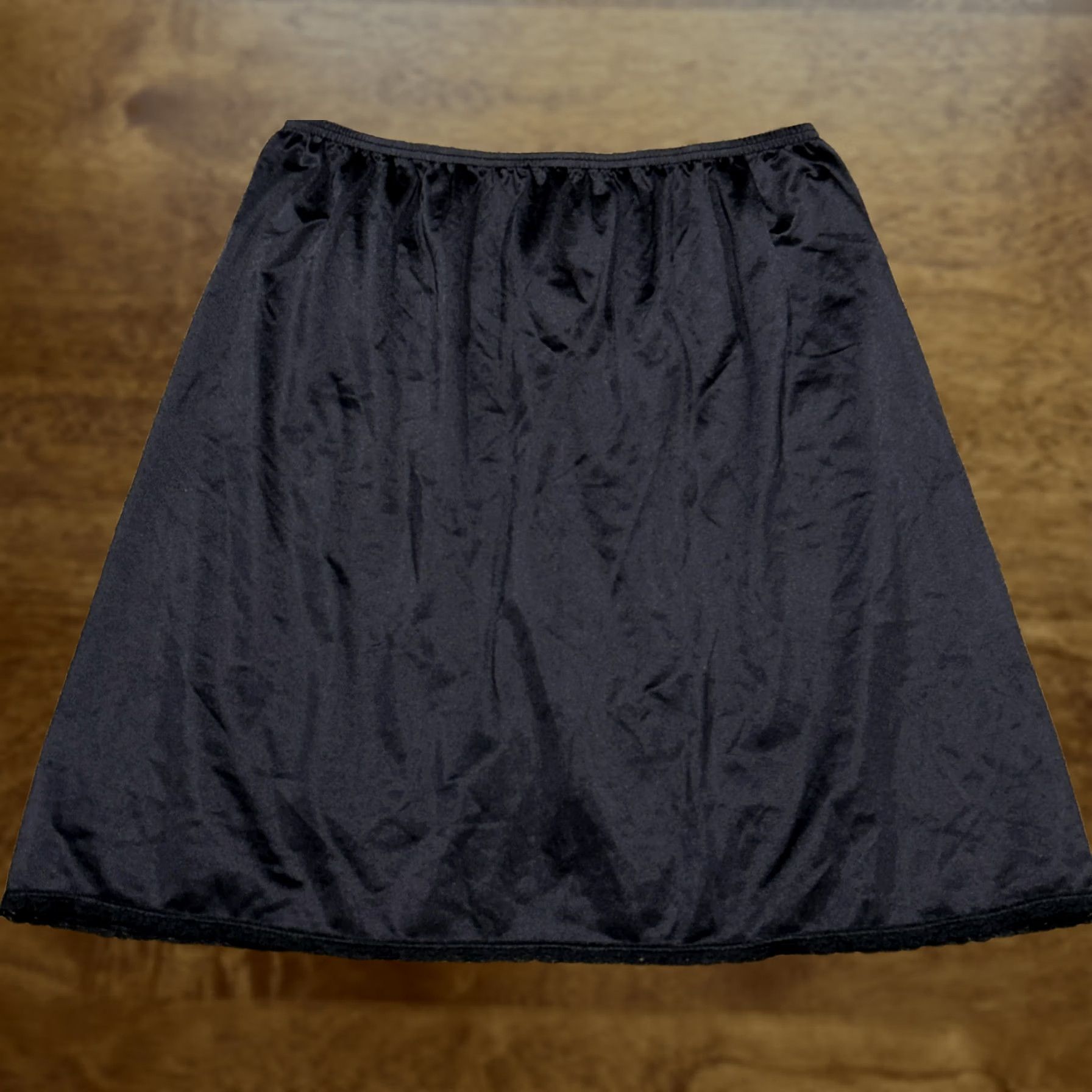Vintage VINTAGE VANITY FAIR Half Slip Skirt Black M Lace Trim A34 Size 32" / US 10 / IT 46 - 1 Thumbnail