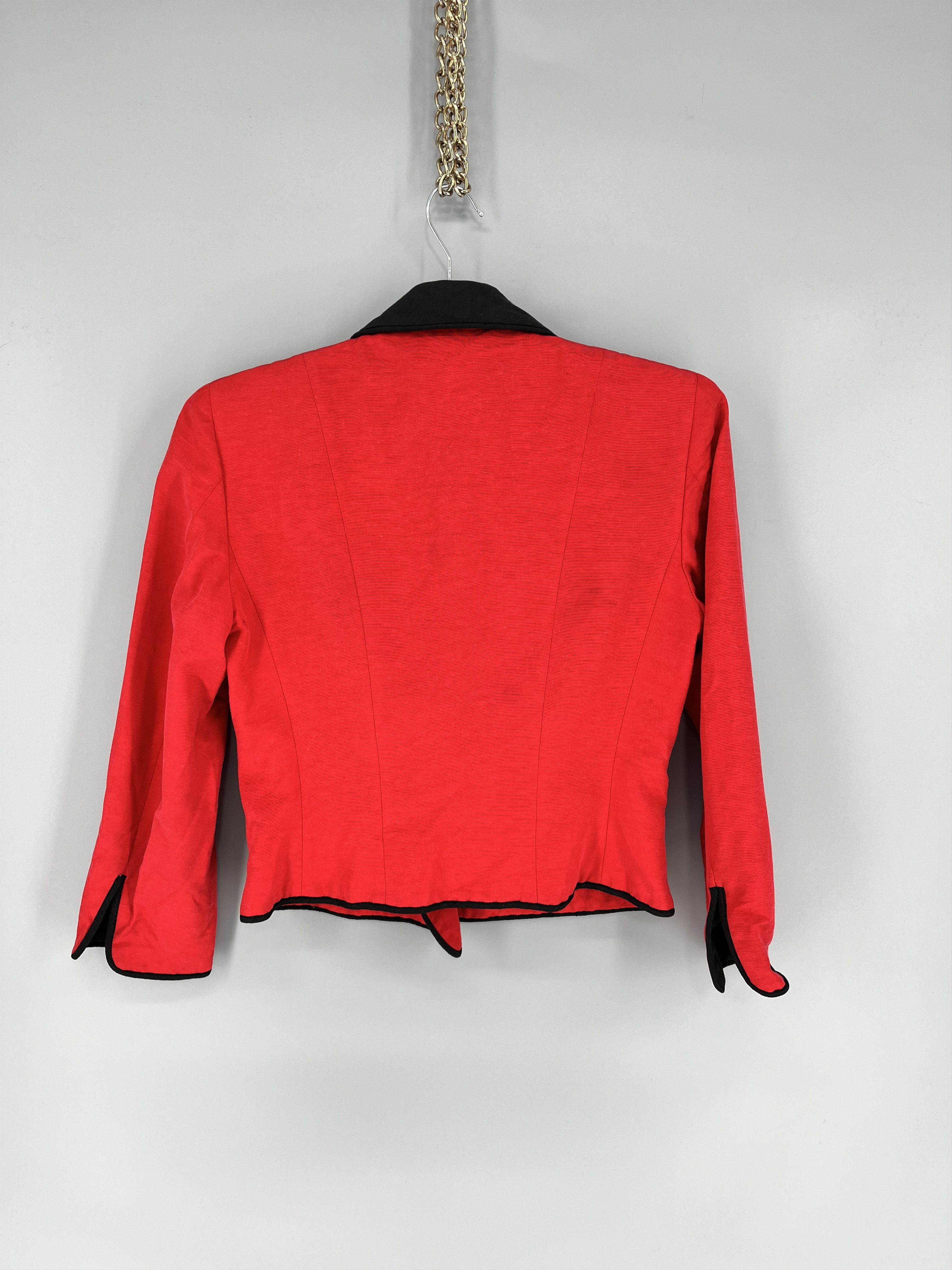 Moschino MOSCHINO Cheap and Chic 1990s Red Double Breast Crop Jacket Size M / US 6-8 / IT 42-44 - 9 Thumbnail