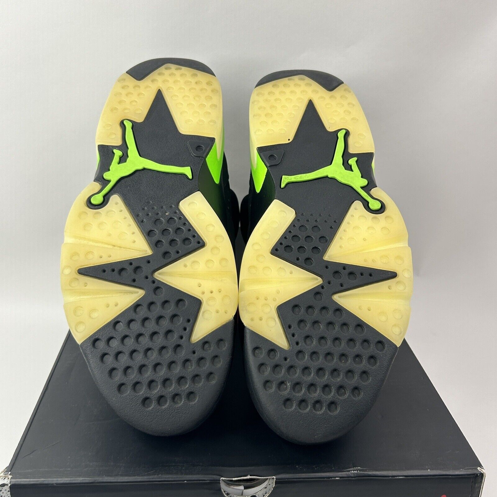 Nike Nike Air Jordan 6 Retro OG “Electric Green” 2024 Size US 11 / EU 44 - 7 Thumbnail