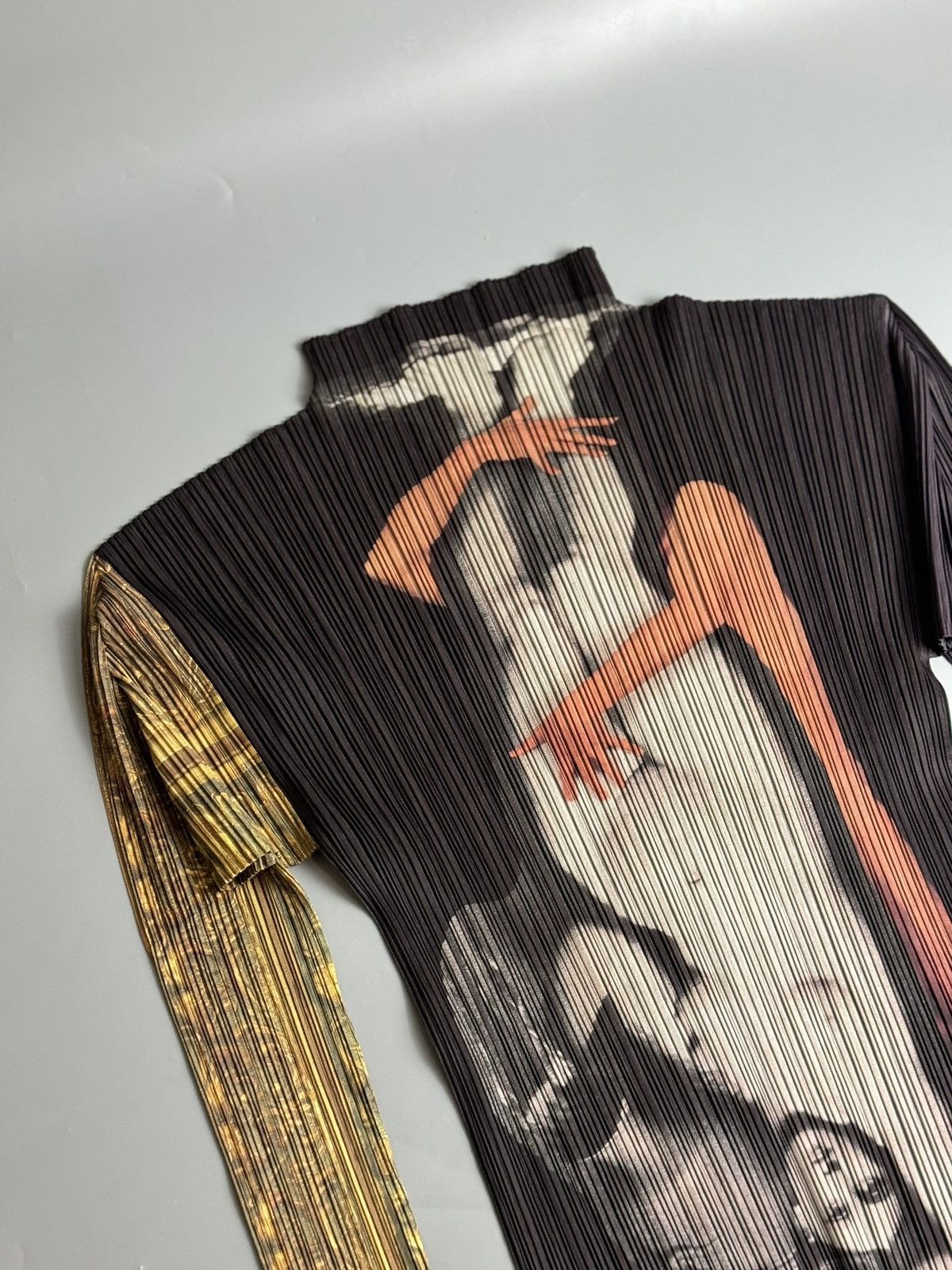 Issey Miyake 1996 Pleats Please Guest Artist No. 1 “Yasumasa Morimura” Size L / US 10 / IT 46 - 6 Thumbnail