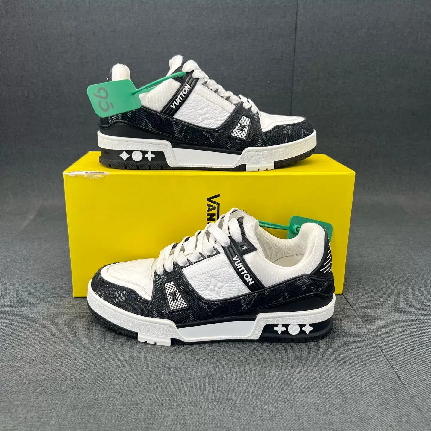 Louis Vuitton LV Trainer Black & White Denim 37.5 Like New Size US 7 / IT 37 - 2 Thumbnail