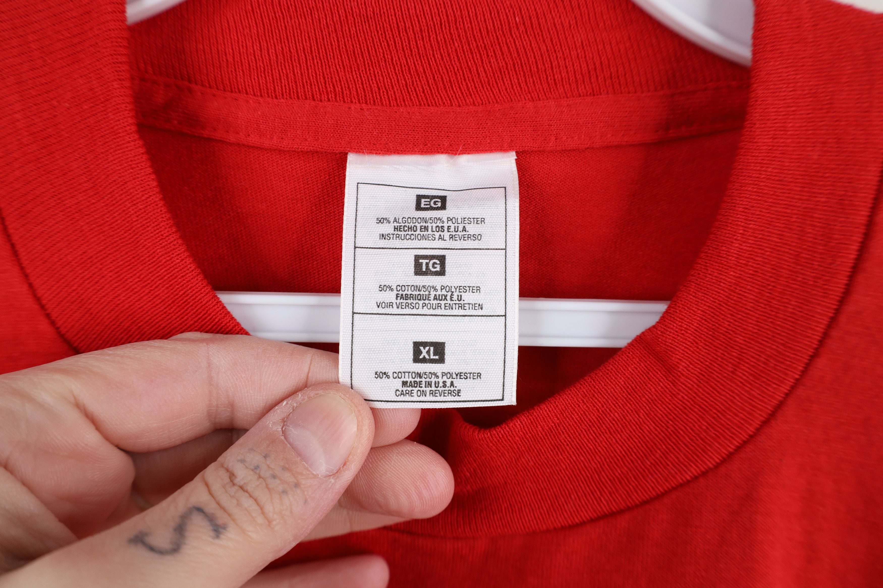 Vintage Vintage 90s Streetwear Blank Heavyweight T-Shirt Red USA Size US XL / EU 56 / 4 - 4 Thumbnail