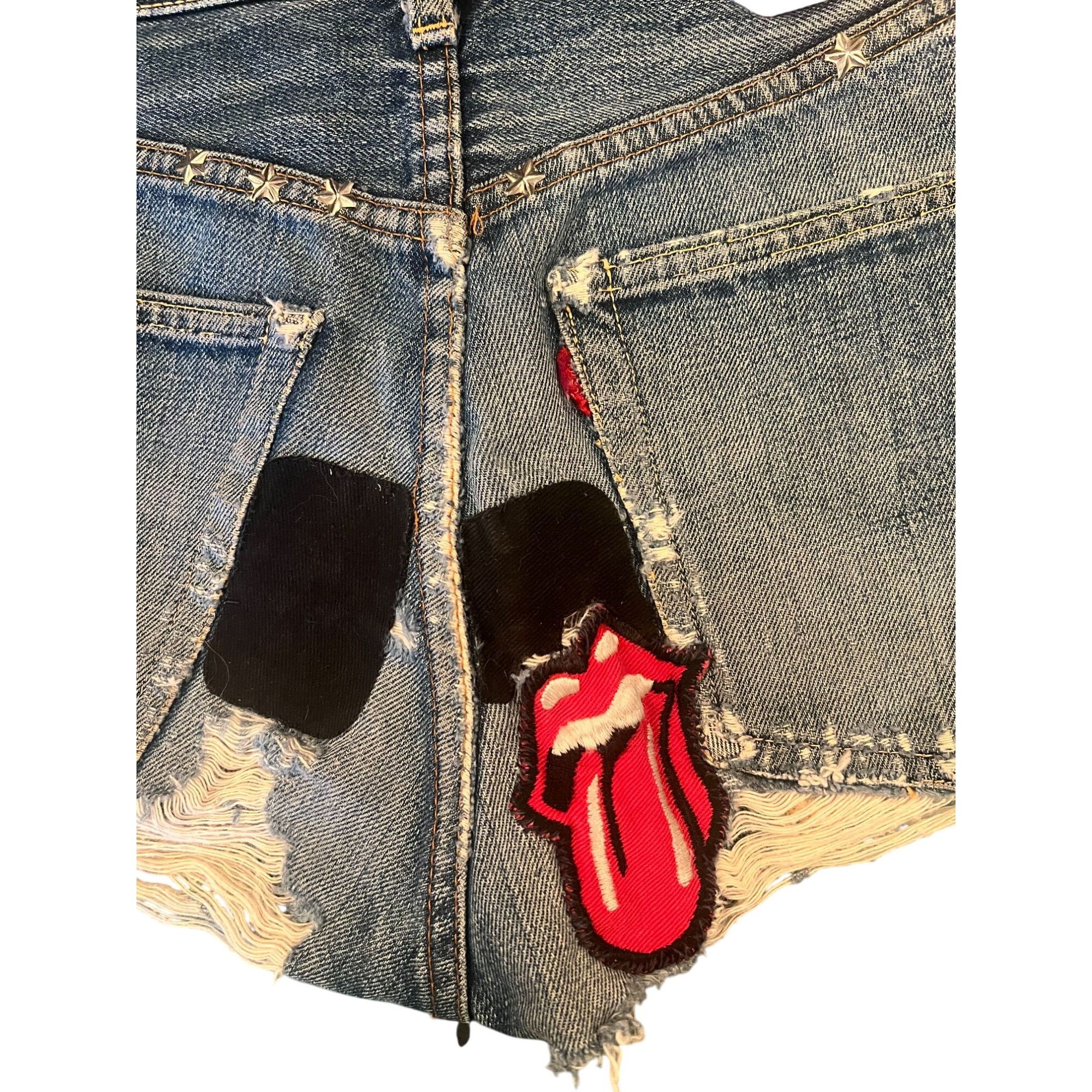 Levi's Vintage Levis Distressed Denim Shorts W/ Rolling Stones Patc Size 28" / US 6 / IT 42 - 12 Thumbnail
