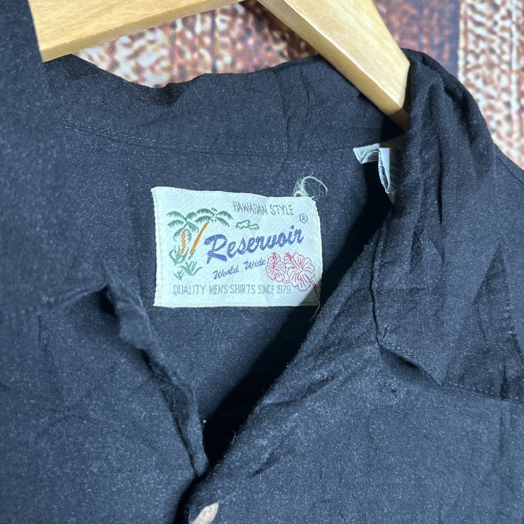 Vintage RESERVOIR Shirt Parrot Hawaiian Tropical Floral Palm Button-Up XL Black Mens Short Sleeve Casual Vintage? (No) 2010-2019 Size US XL / EU 56 / 4 - 2 Thumbnail
